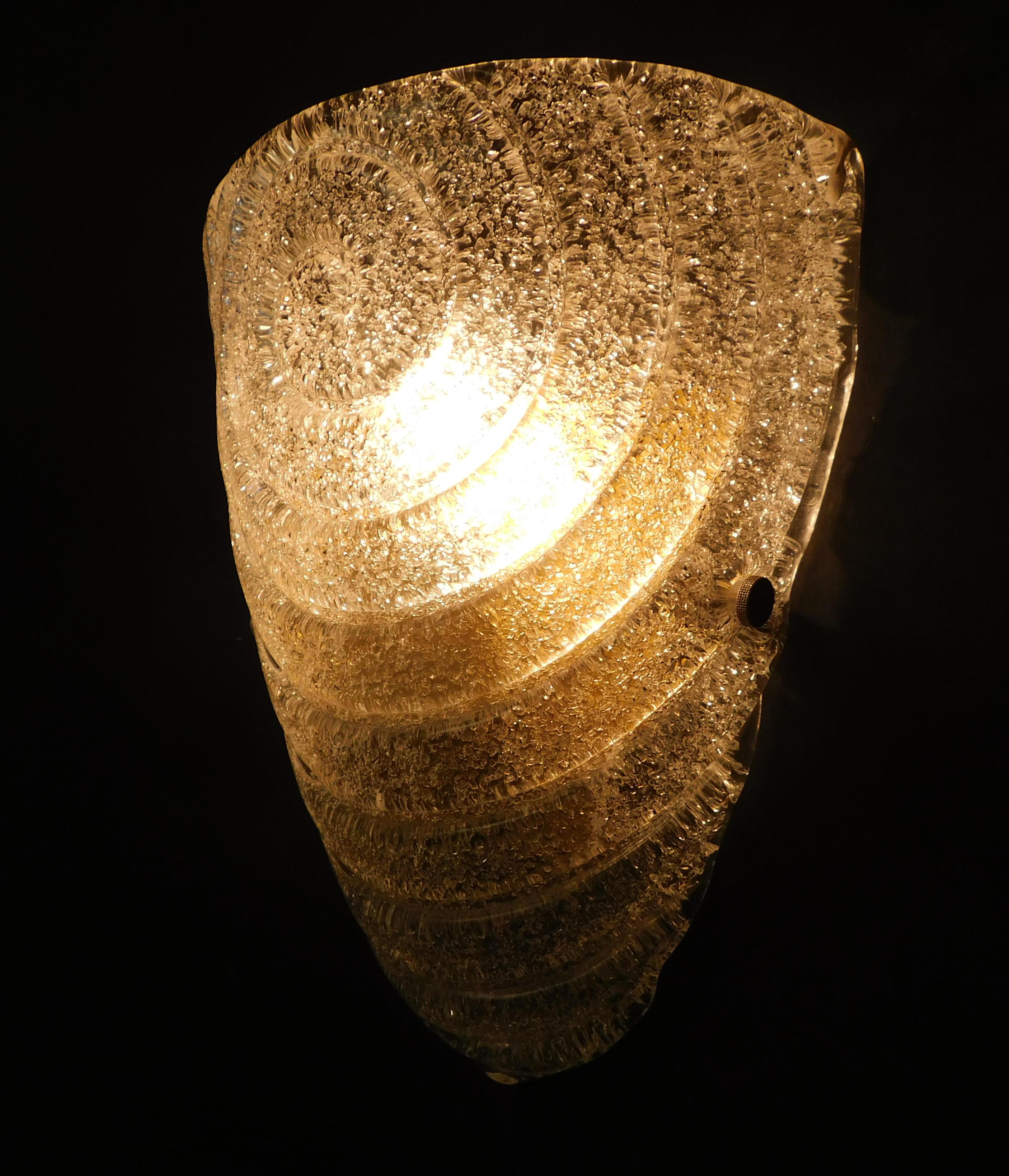 Scontrino a scudo Graniglia, 3 disponibili In condizioni buone in vendita a Los Angeles, CA