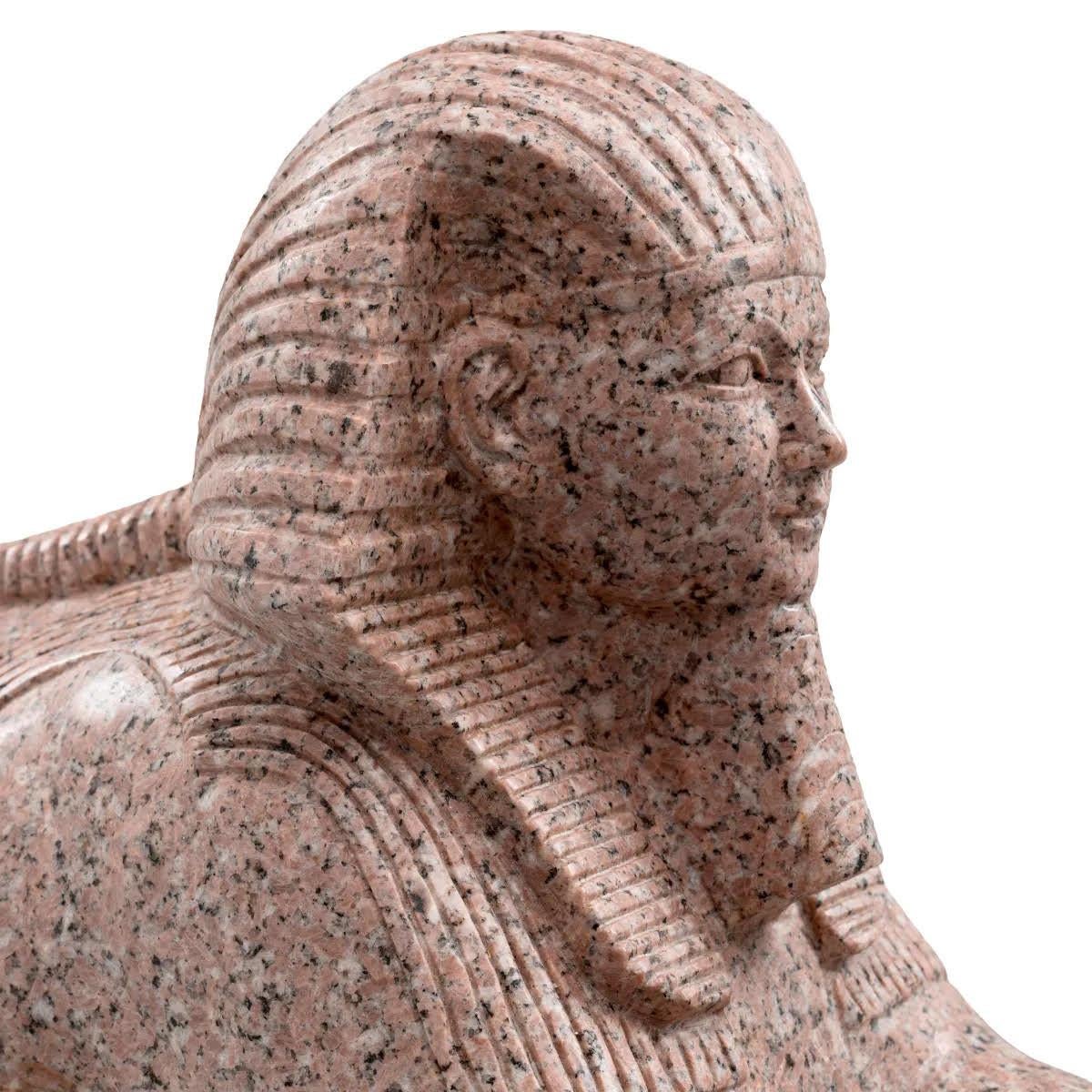Sculpture en granit d'un Sphinx dans le goût de l'Égypte ancienne, 20e siècle.

Sculpture en granit d'un Sphinx dans le goût de l'Égypte ancienne, 20e siècle.
H : 28cm, L : 59cm, P : 16,5cm

Délai de production : 2 à 3 semaines