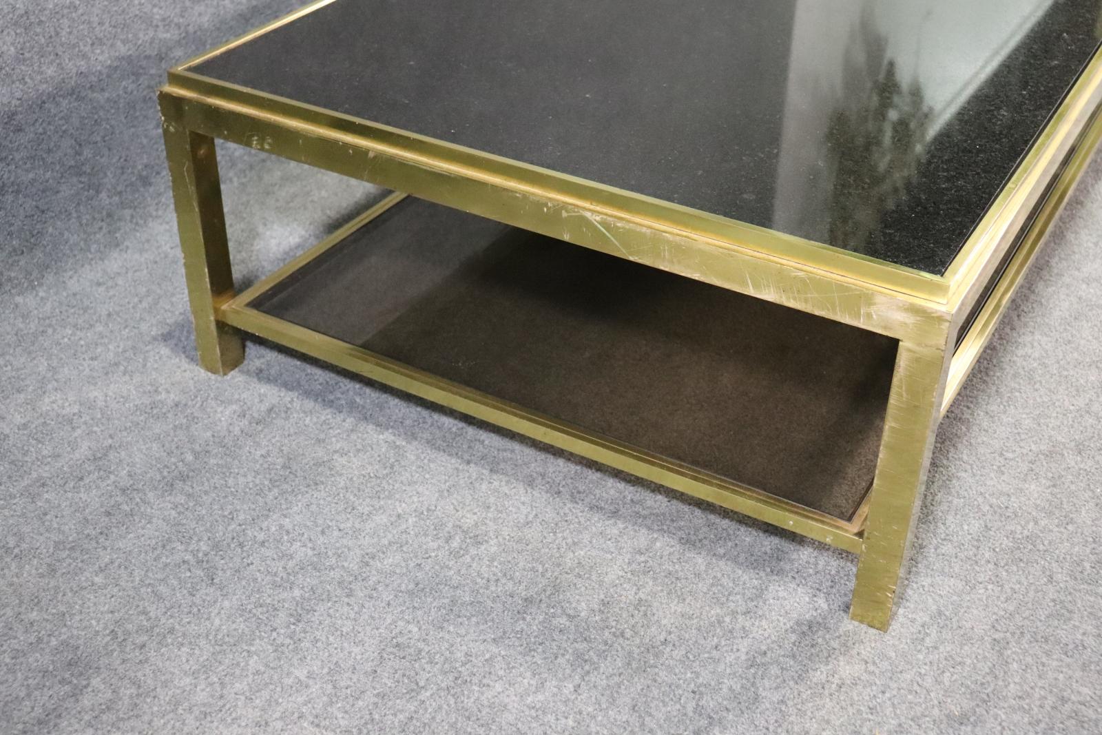 Table basse à 2 niveaux avec plateau en granit en vente 1