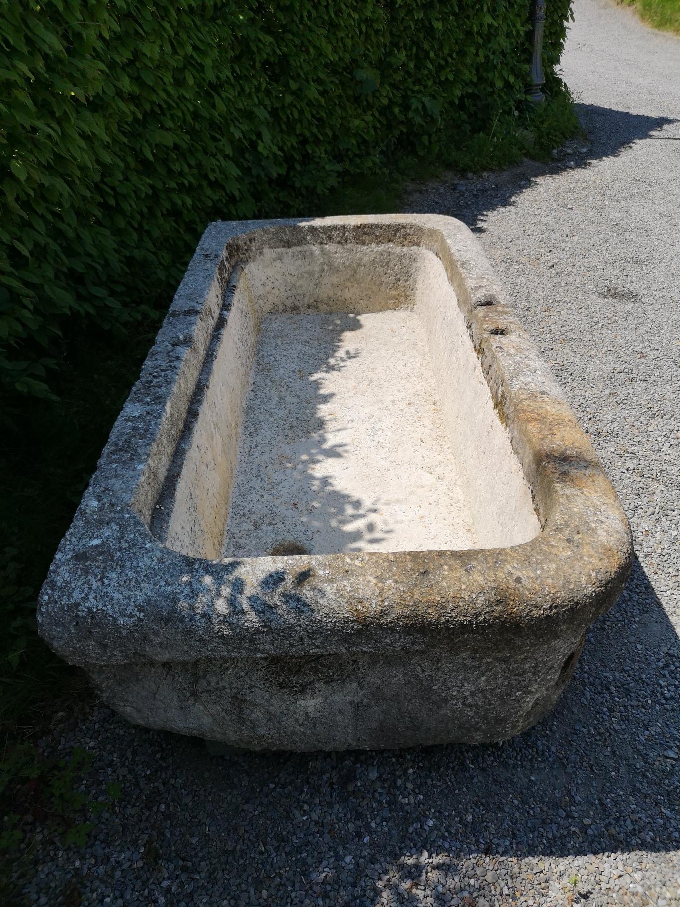 This huge granite well is in a good condition. The drain is not restored until now but it will be soon.
The well can also be used to take a bath in hot temperature. Nice and extraordinary form.