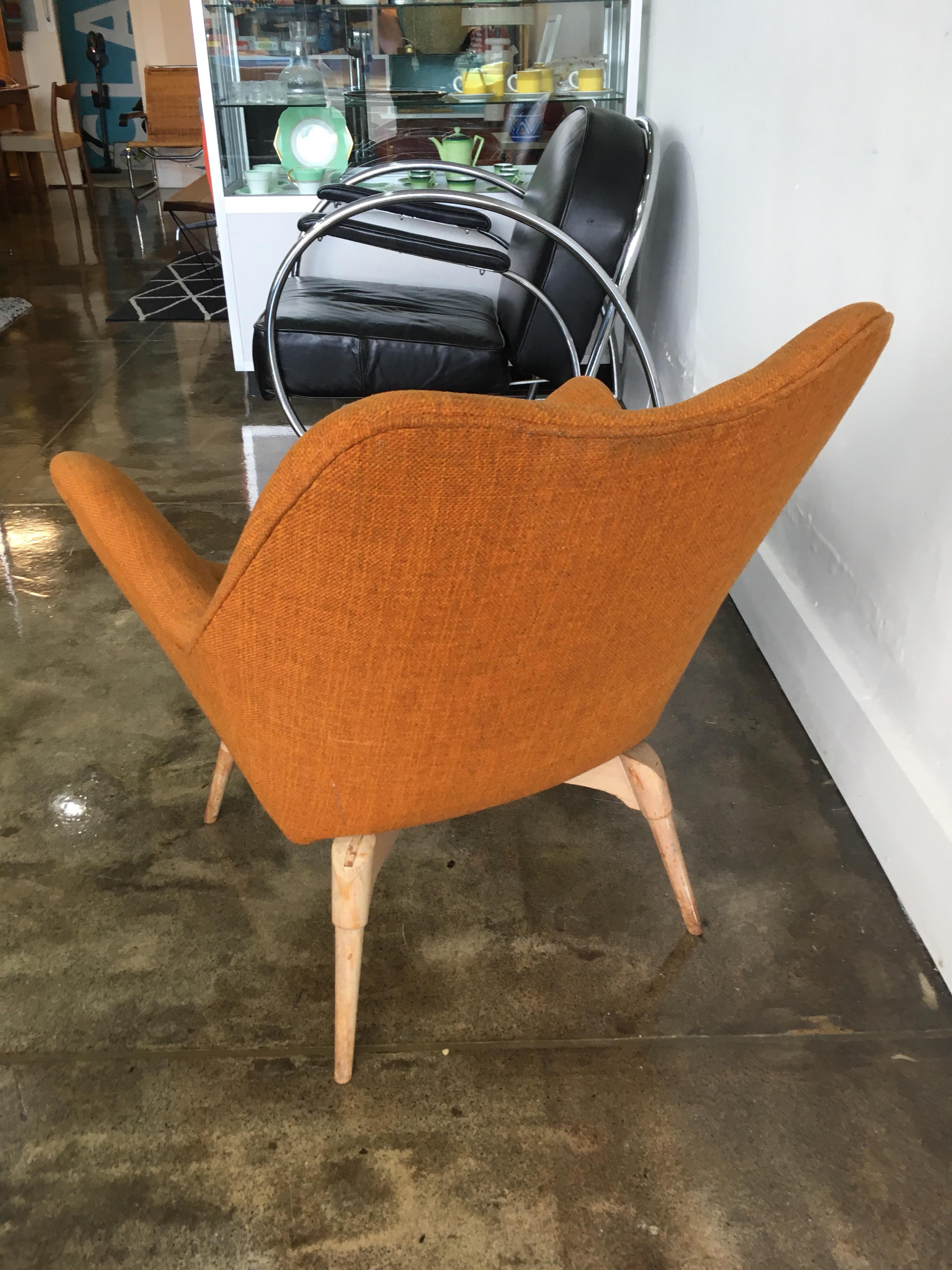 Grant Featherston Pair of B210 TV Contour Chairs, circa 1960s In Good Condition For Sale In Melbourne, AU