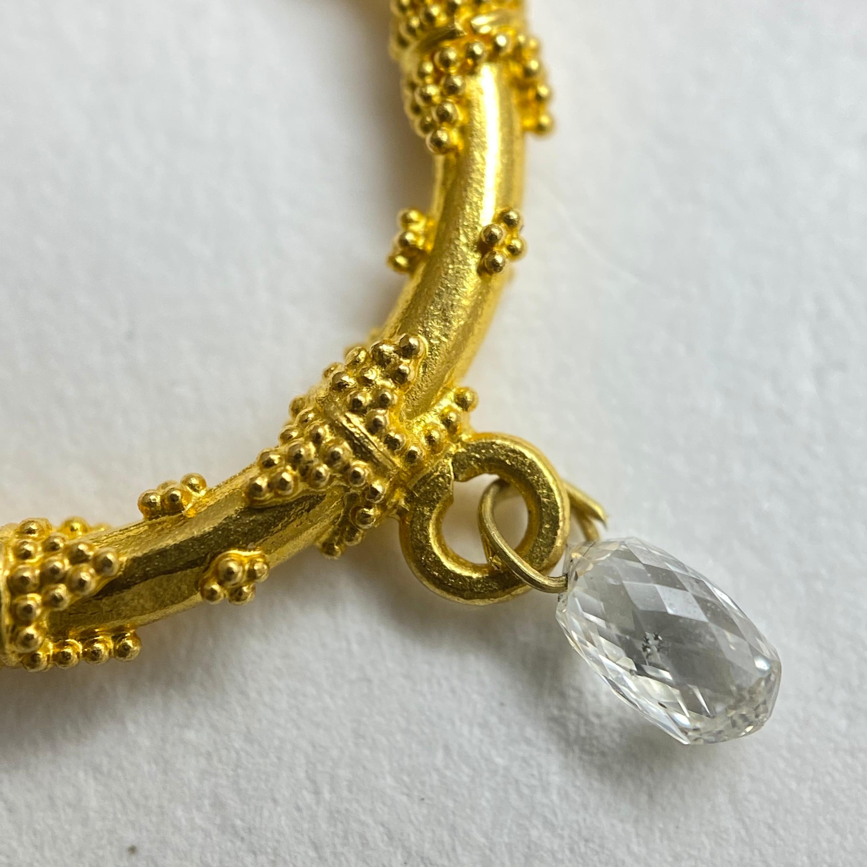 Aros Briolette de Diamantes Granulados de Bali en Oro de 22 Kilates, A2 by Arunashi Contemporáneo en venta