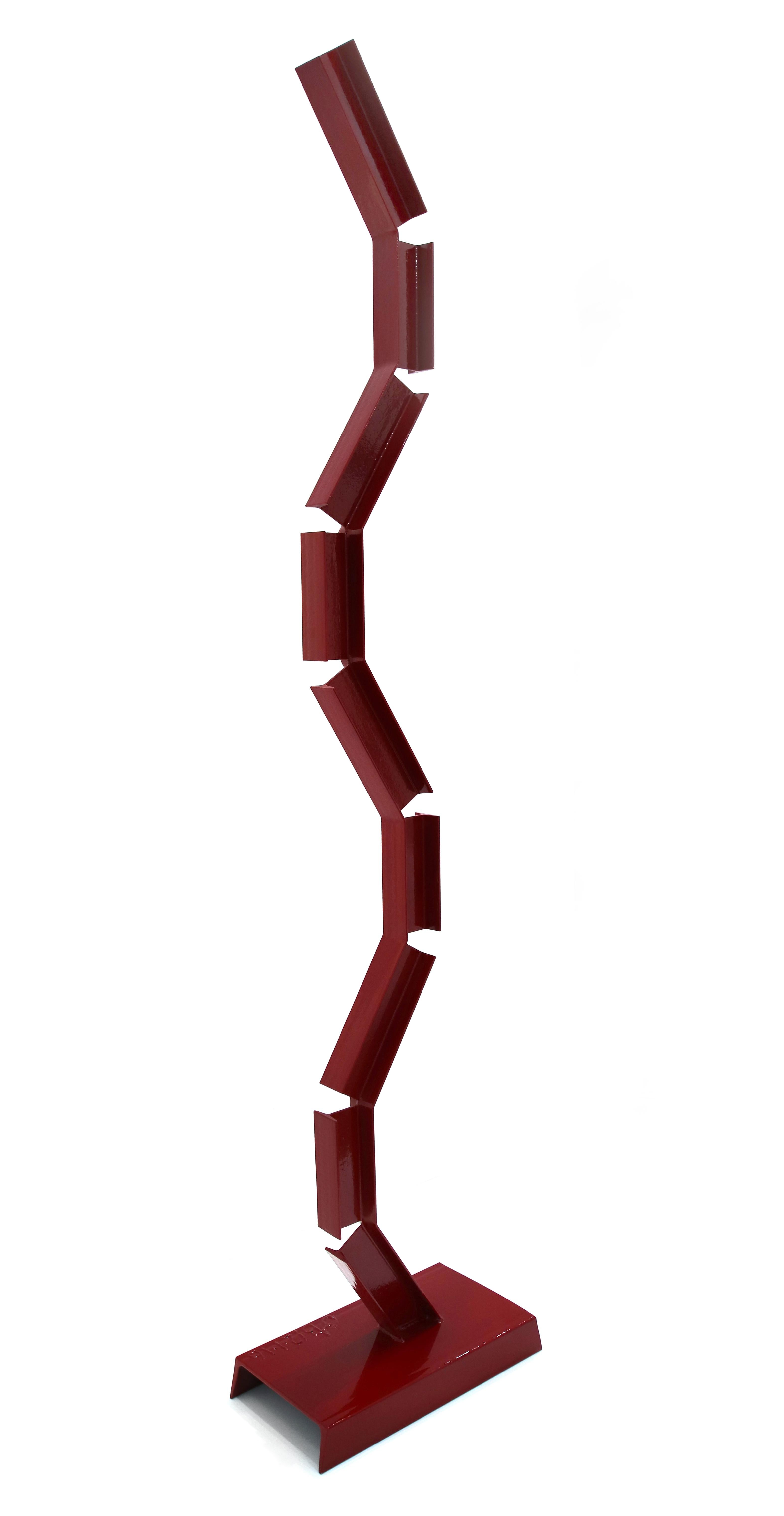 Vine rouge - Grande sculpture géométrique rouge en acier - Marron Abstract Sculpture par Granville Beals