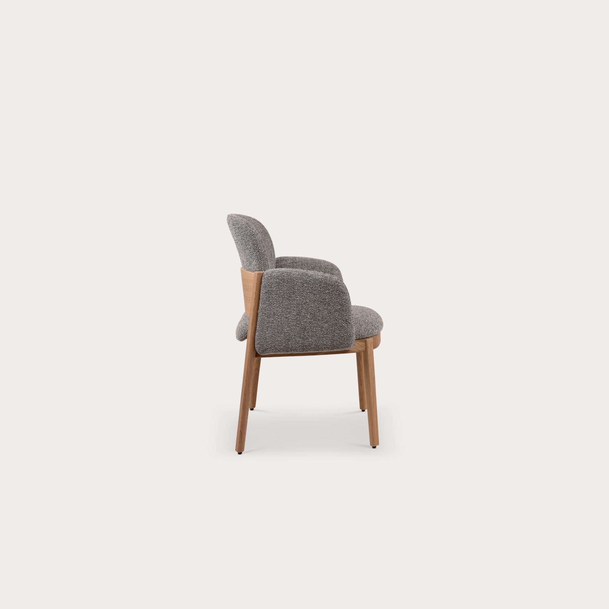 Sillón Granville Bridge de Sebastian Herkner con estructura de roble macizo Moderno en venta