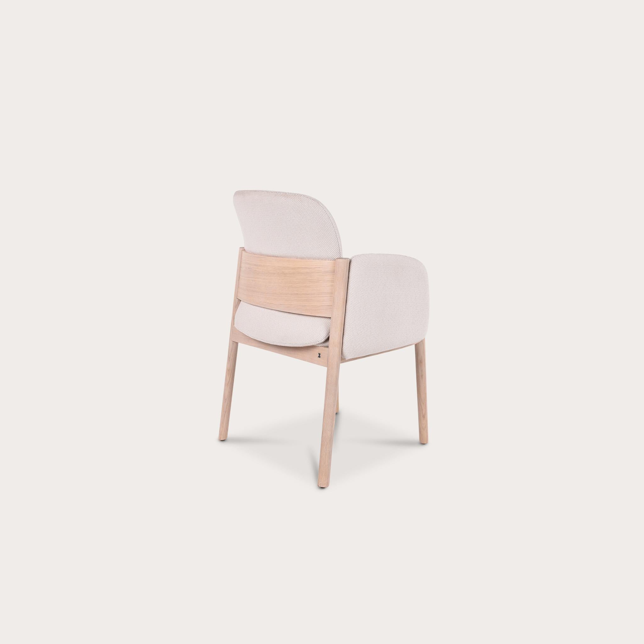 Sillón Granville Bridge de Sebastian Herkner con estructura de roble macizo Tapicería en venta