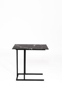 Table d'appoint en acier et marbre noir Grapa