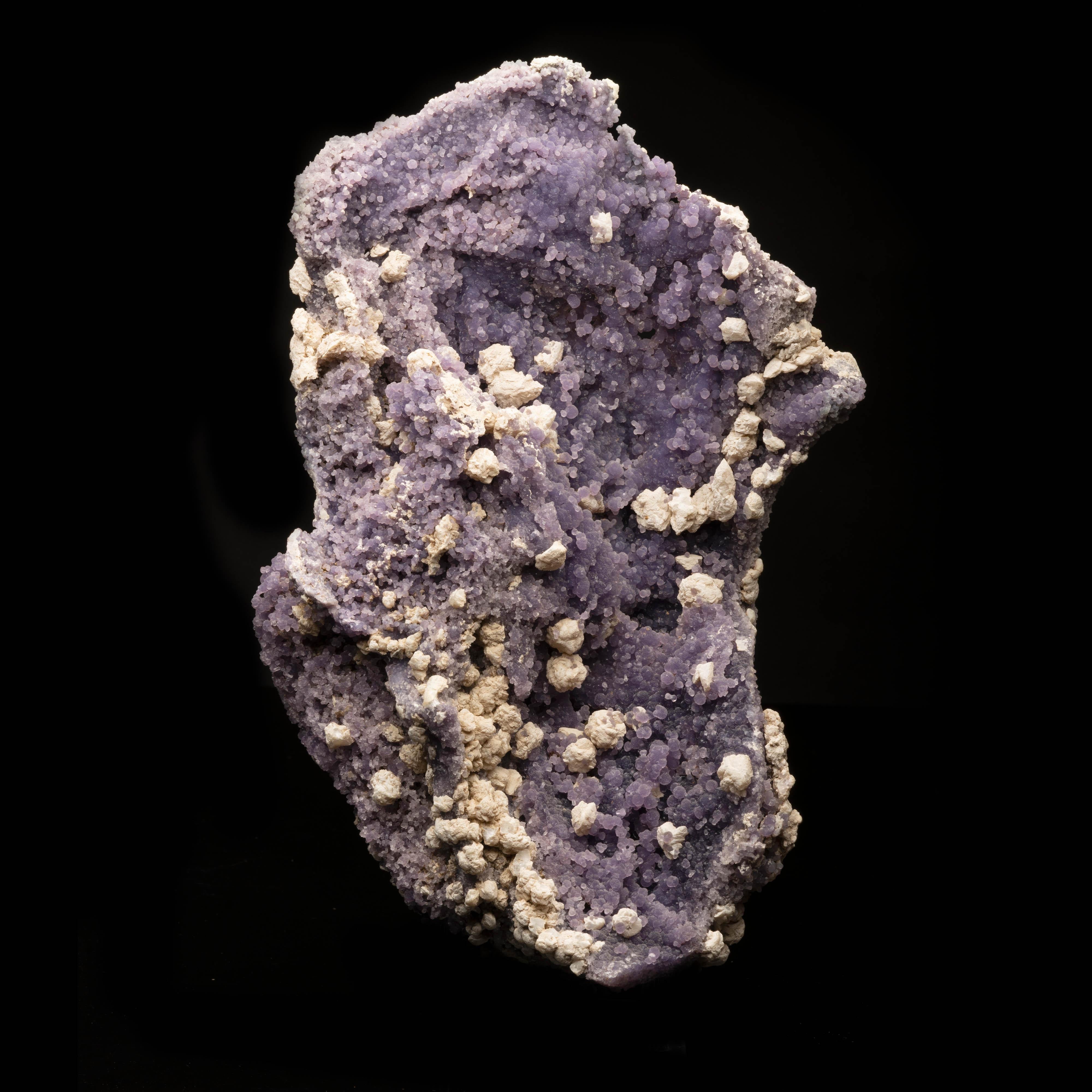 Grape Agate with Calcite In New Condition For Sale In New York, NY