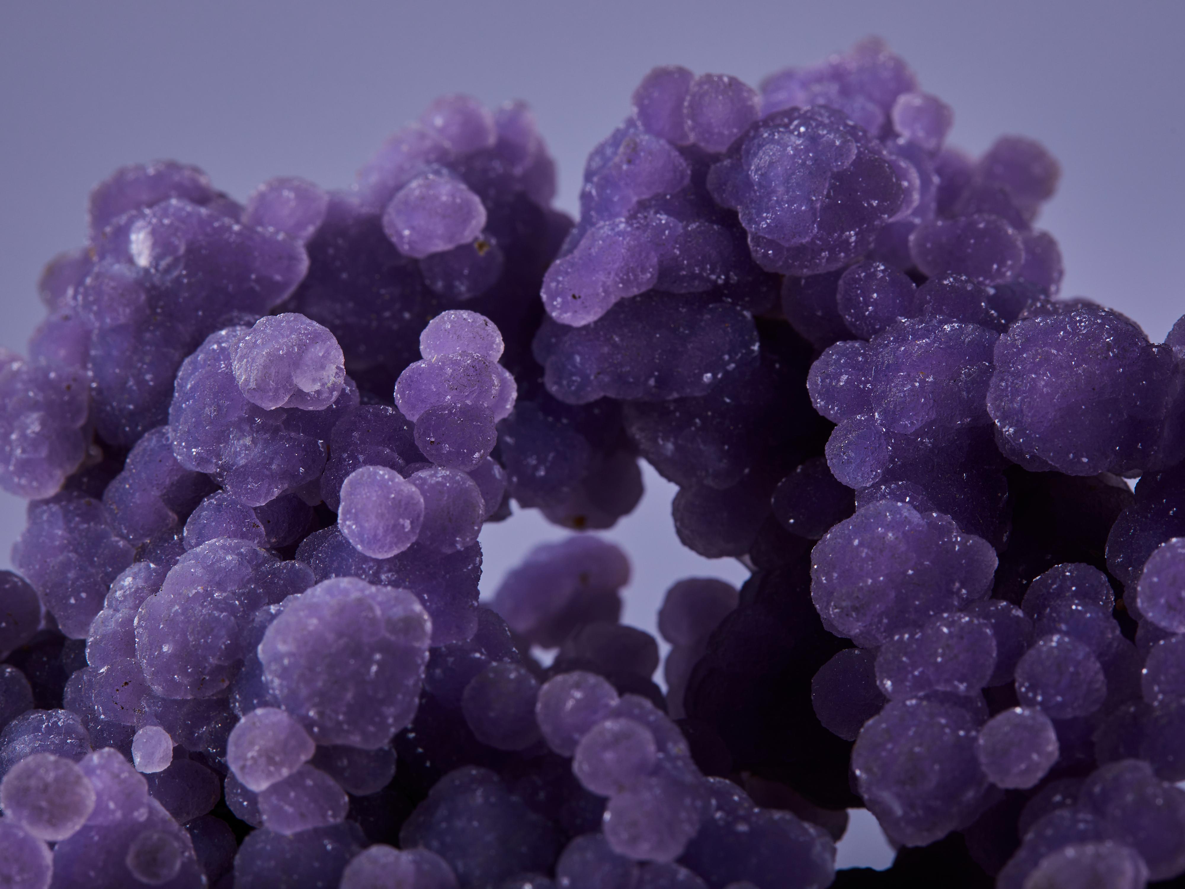 Grape agate with calcium carbonate For Sale 9