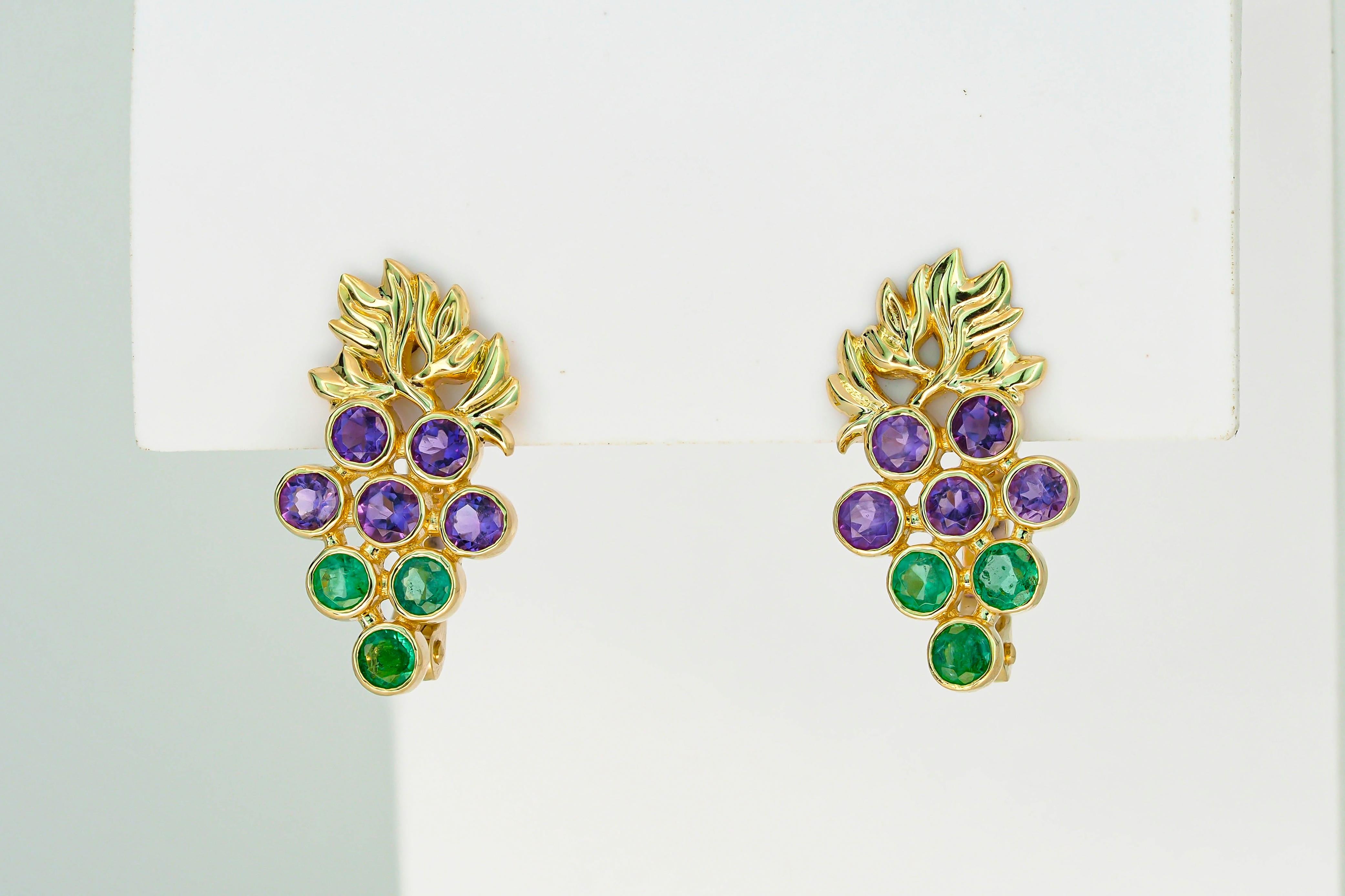 Grape Earrings with emeralds and amethysts in 14k gold.  In New Condition For Sale In Istanbul, TR