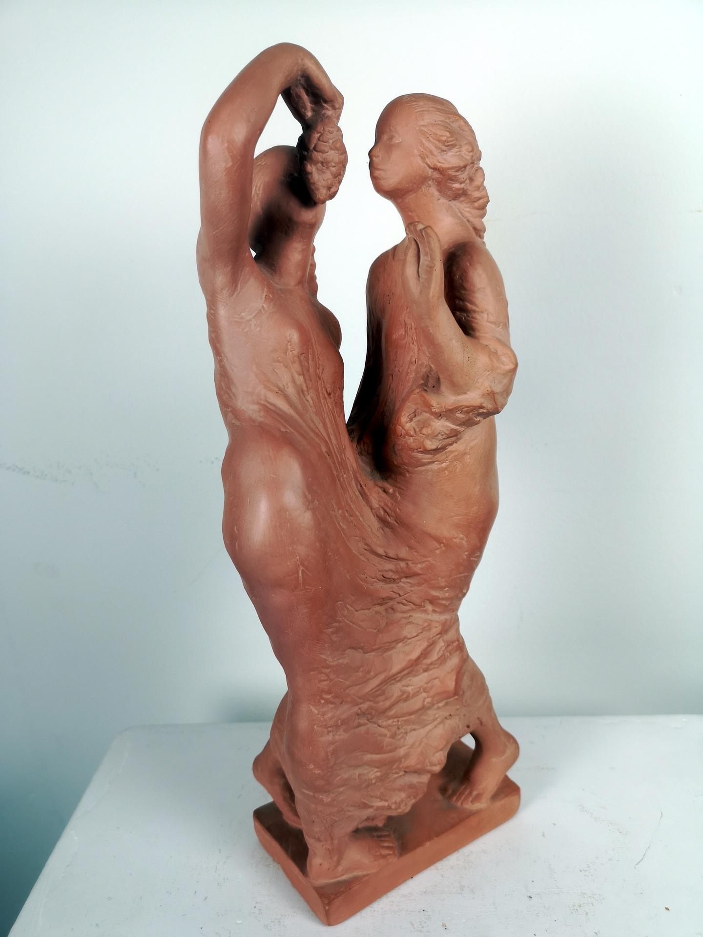 Grape Eaters Terracotta Sculpture of Two Woman, 1960s by Sculptist Humenyánszky For Sale 1