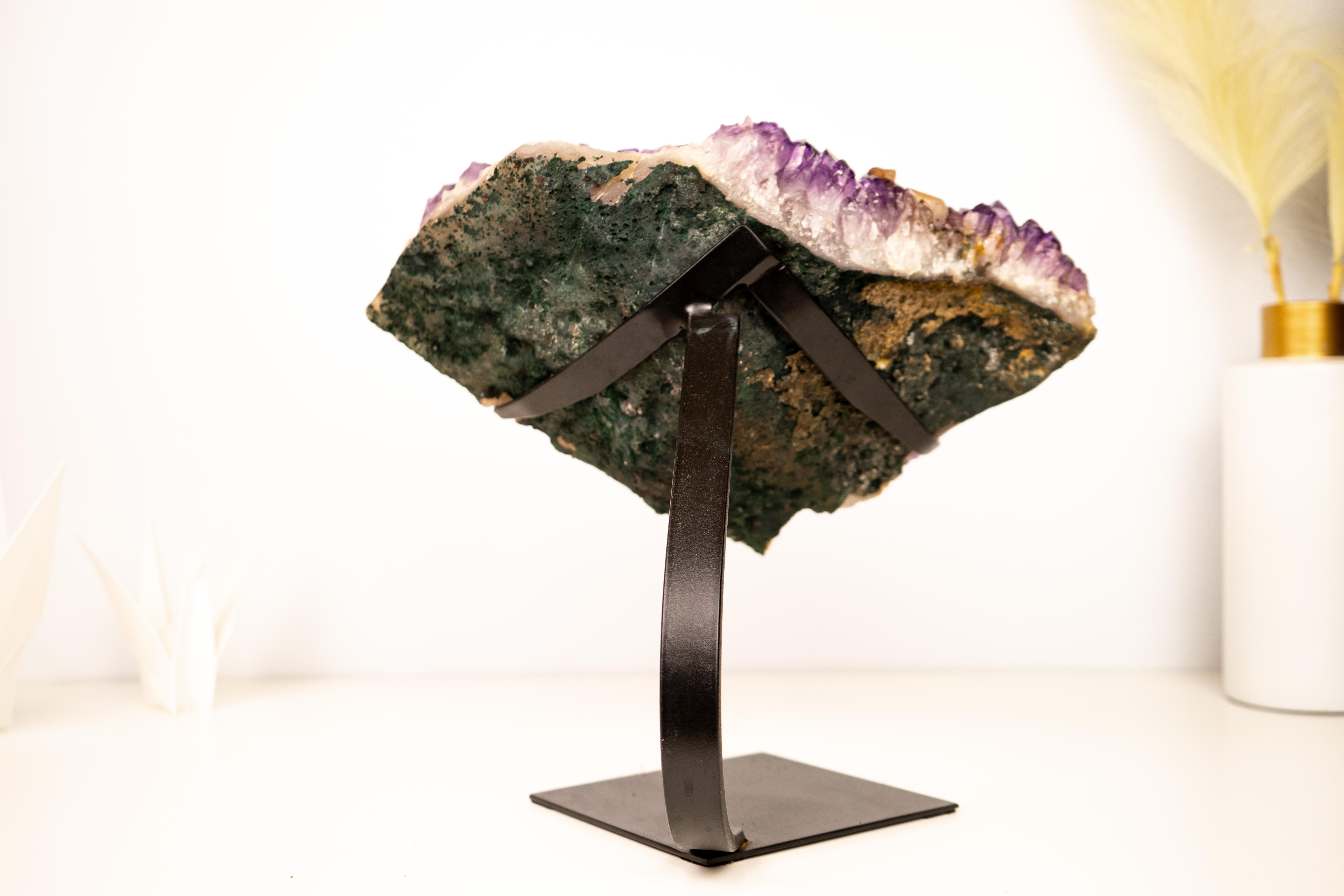 Grape Jelly Purple Amethyst Cluster In New Condition For Sale In Ametista Do Sul, BR