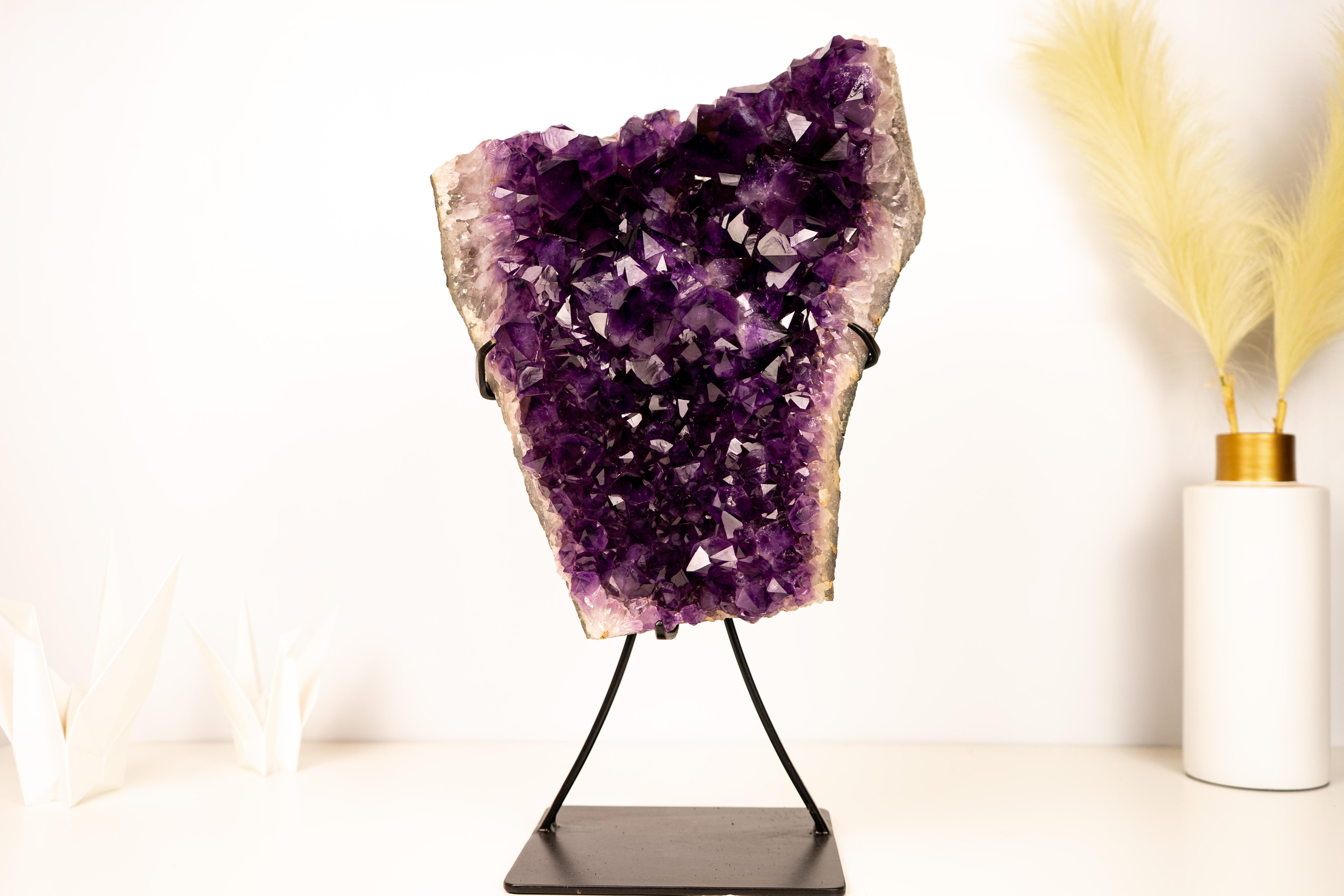 Grape Jelly Purple Amethyst Cluster - Pezzo forte con formazioni floreali in vendita 9