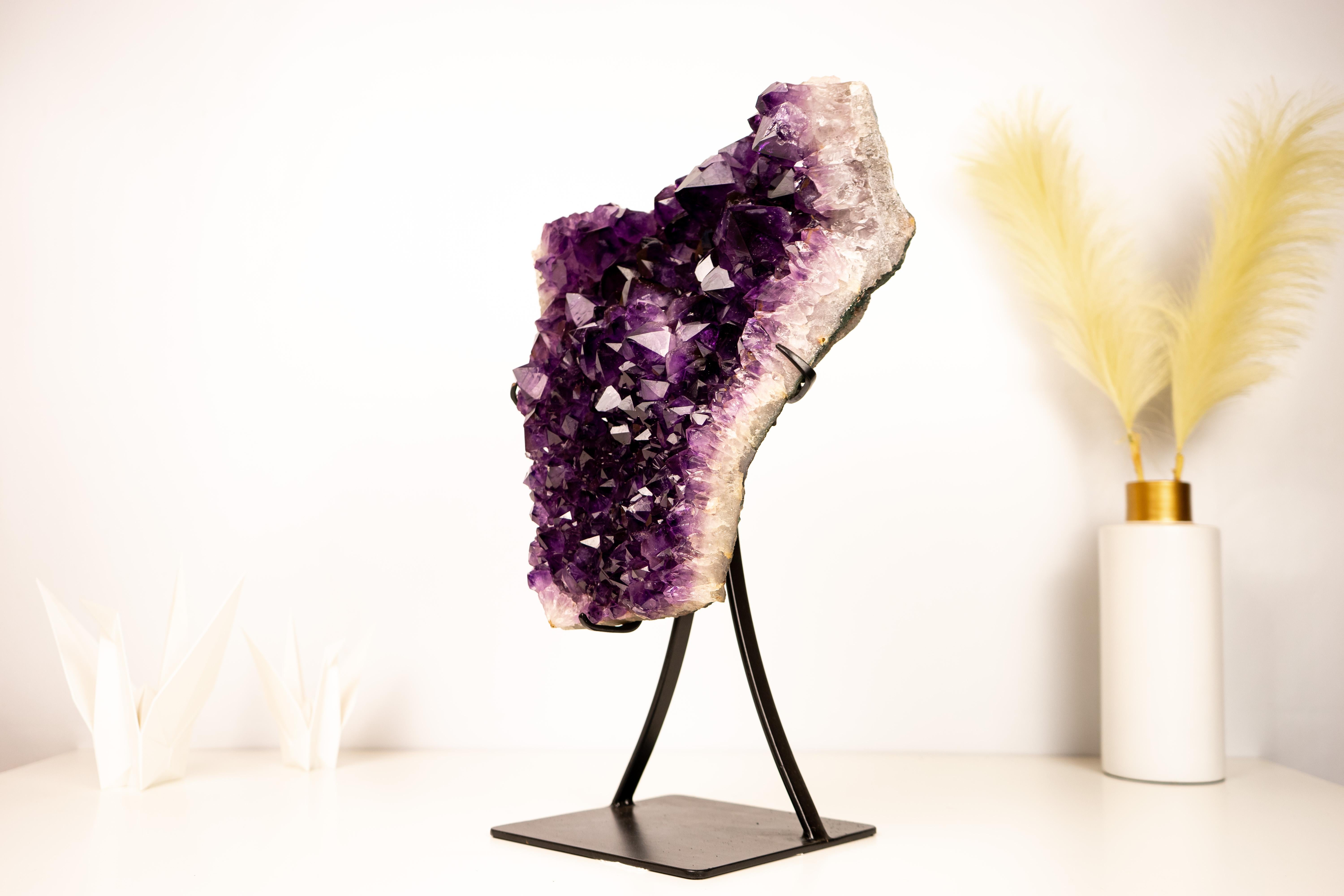 Grape Jelly Purple Amethyst Cluster - Pezzo forte con formazioni floreali in vendita 3