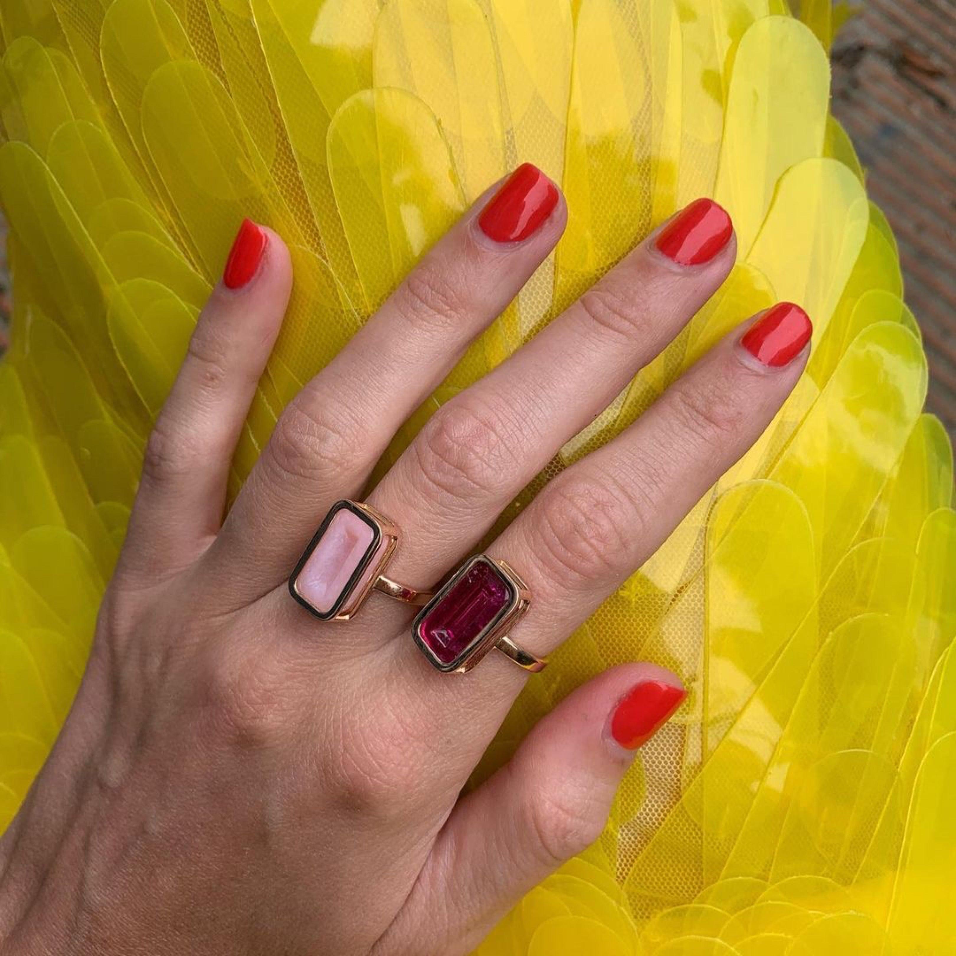 For Sale:  Grapefruit Pfefferminz Ring, 14 Karat Rose Gold Carved Pink Opal Cocktail Ring 6