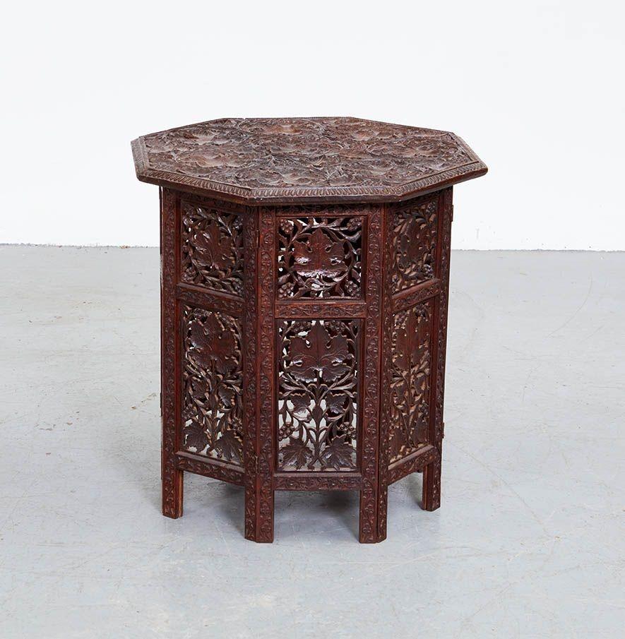 Grapevine Carved Octagonal Drinks Table For Sale 1