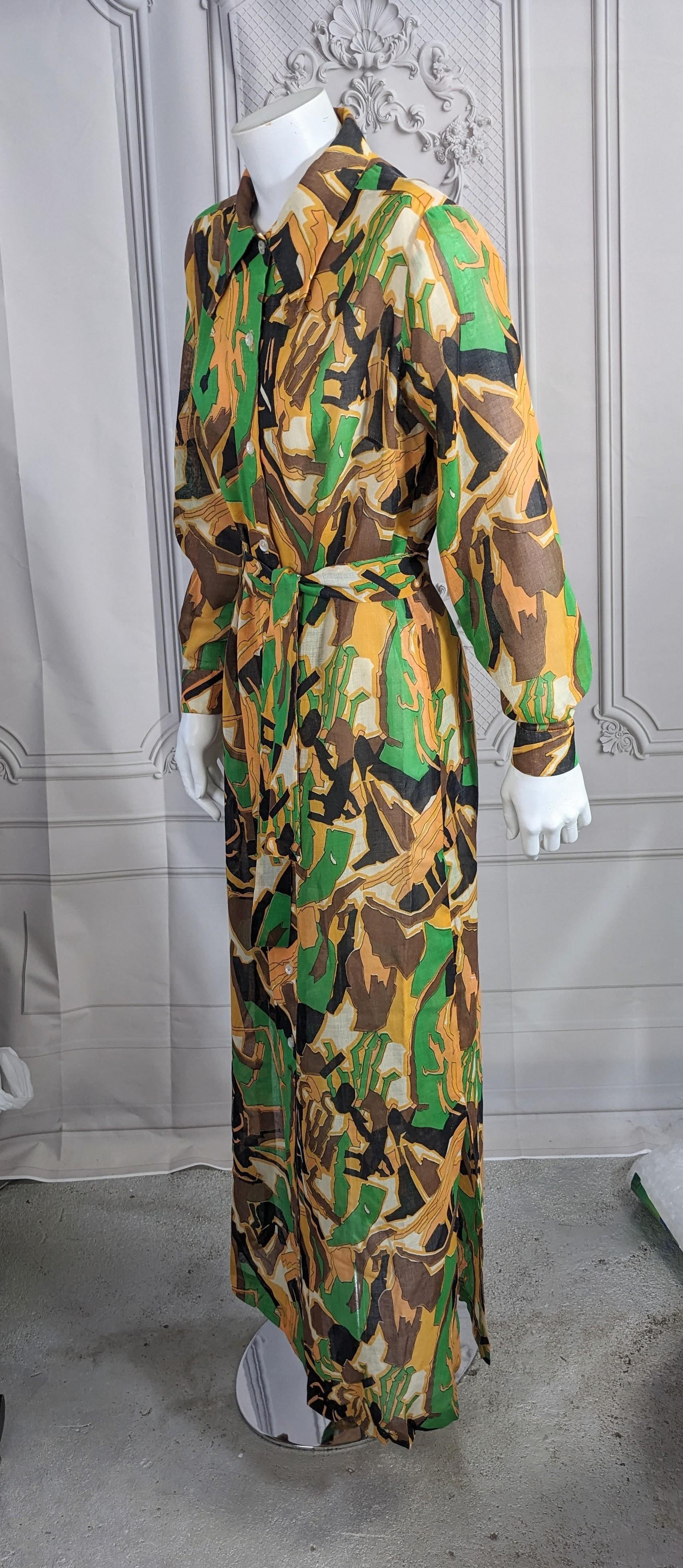 Graphic 1970's Maxi Shirtwaist In Good Condition For Sale In New York, NY