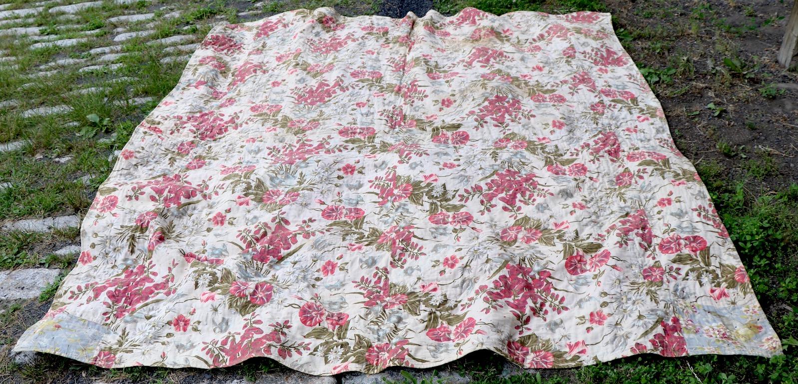 Quilt graphique antique ficelé en vente 6
