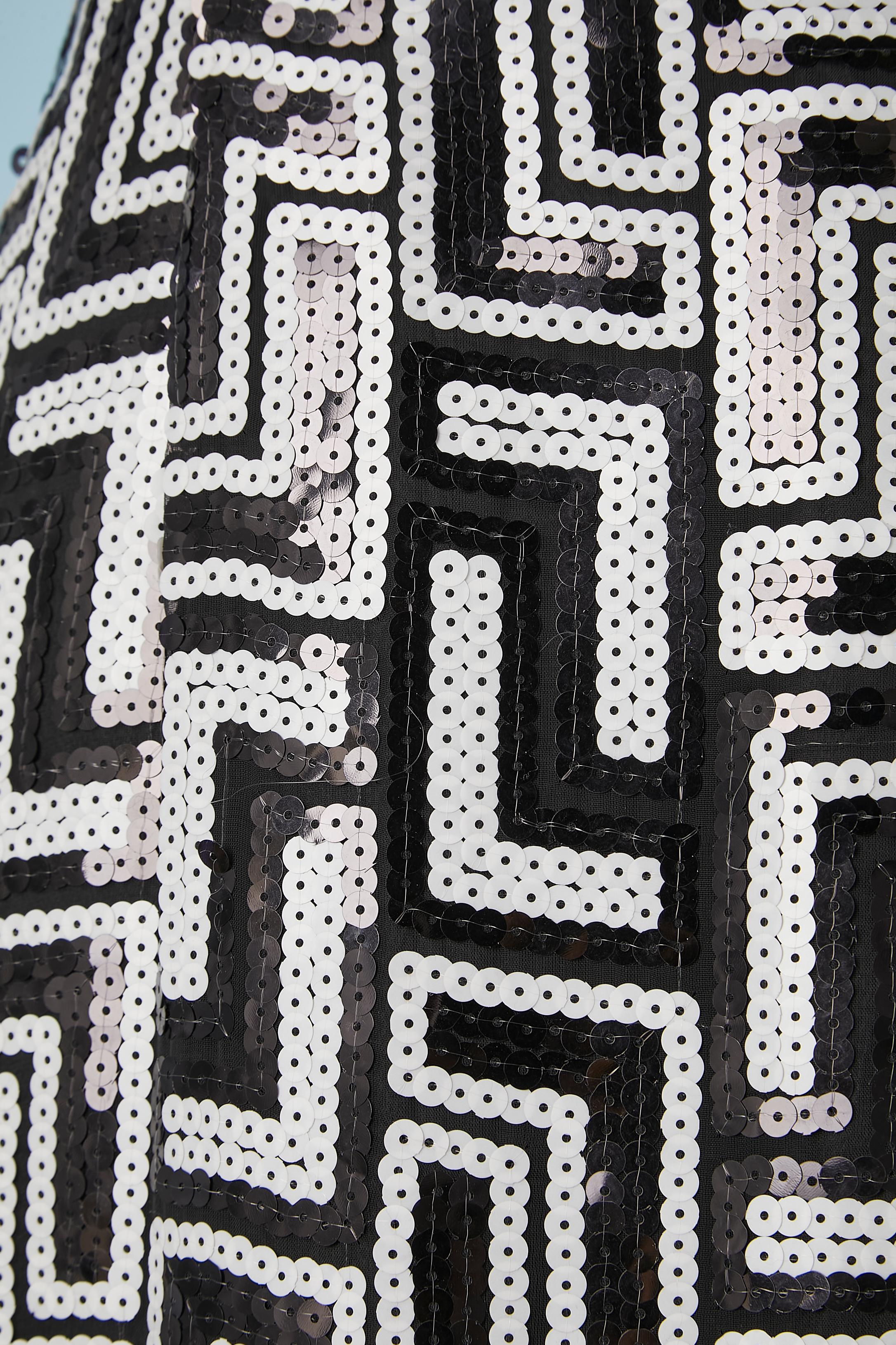 Graphic black & white sequin sleeveless evening dress Gianfranco Ferré  In Excellent Condition In Saint-Ouen-Sur-Seine, FR