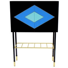 Graphic Cabinet