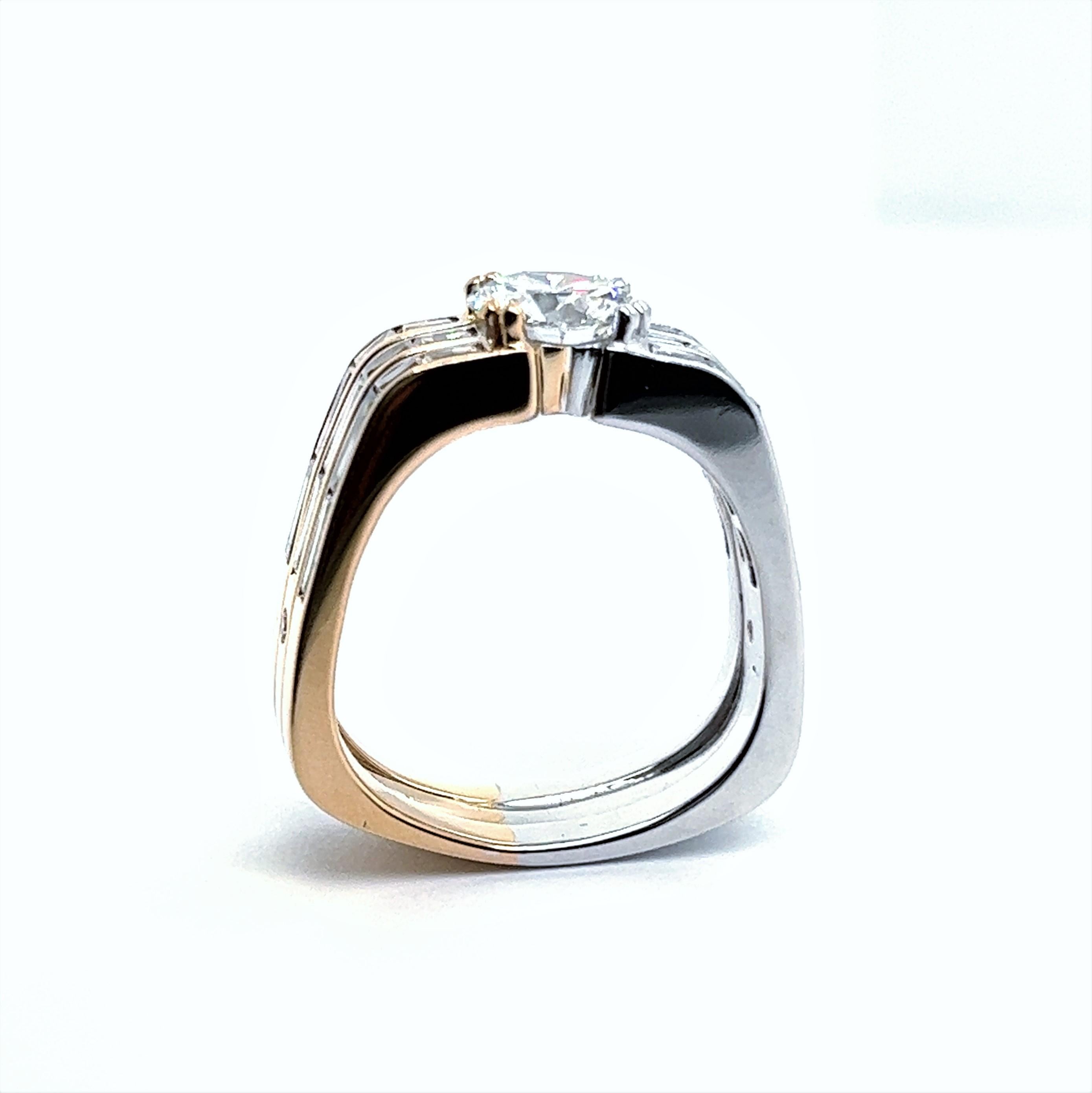 Brilliant Cut Graphic Diamond Ring in 18 Karat White and Red Gold by Binder For Sale