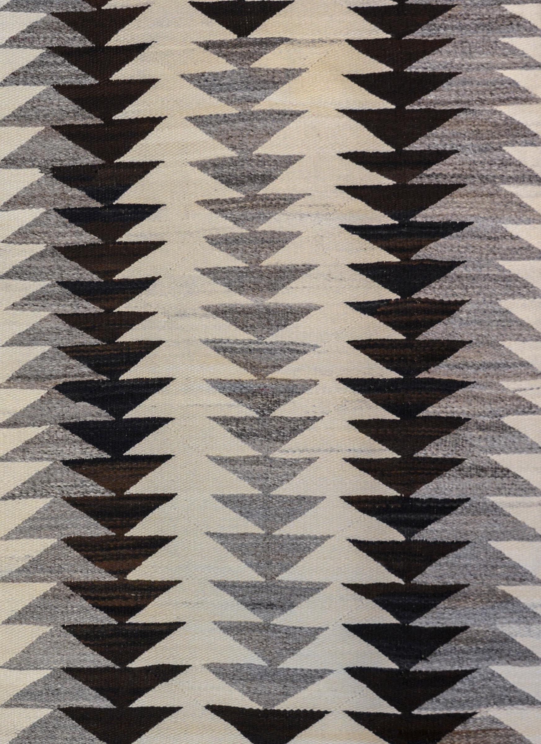 American Graphic Early 20th Century Navajo Rug