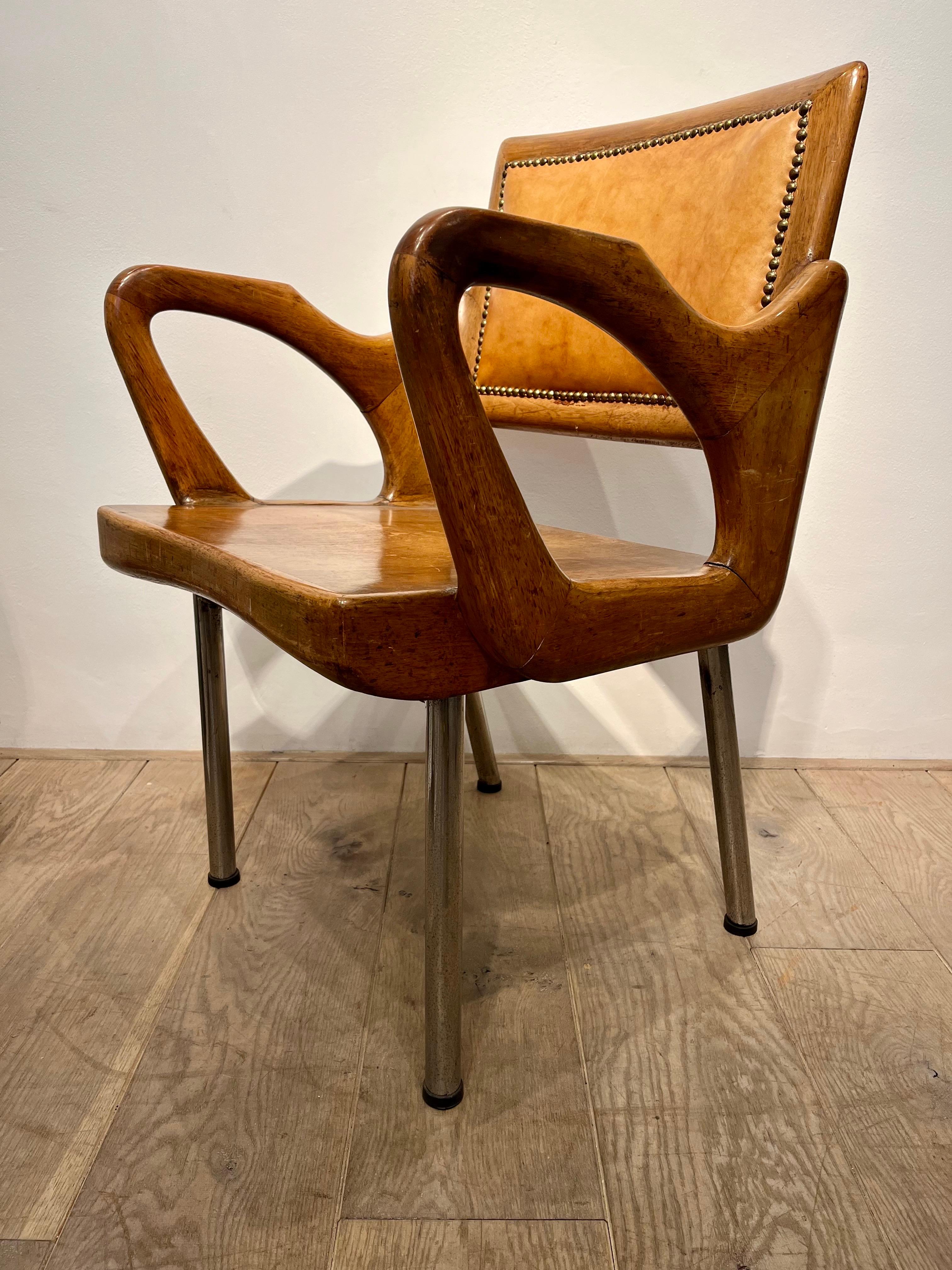 Graphic Italian Armchair, 1940s For Sale 7