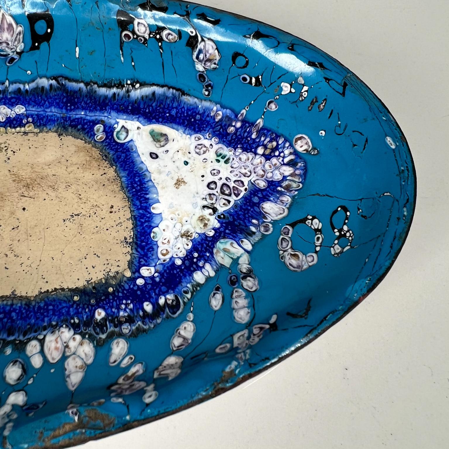 Modern Graphic Joy Fusion Art Blue Eye Enamel Peace Plate
