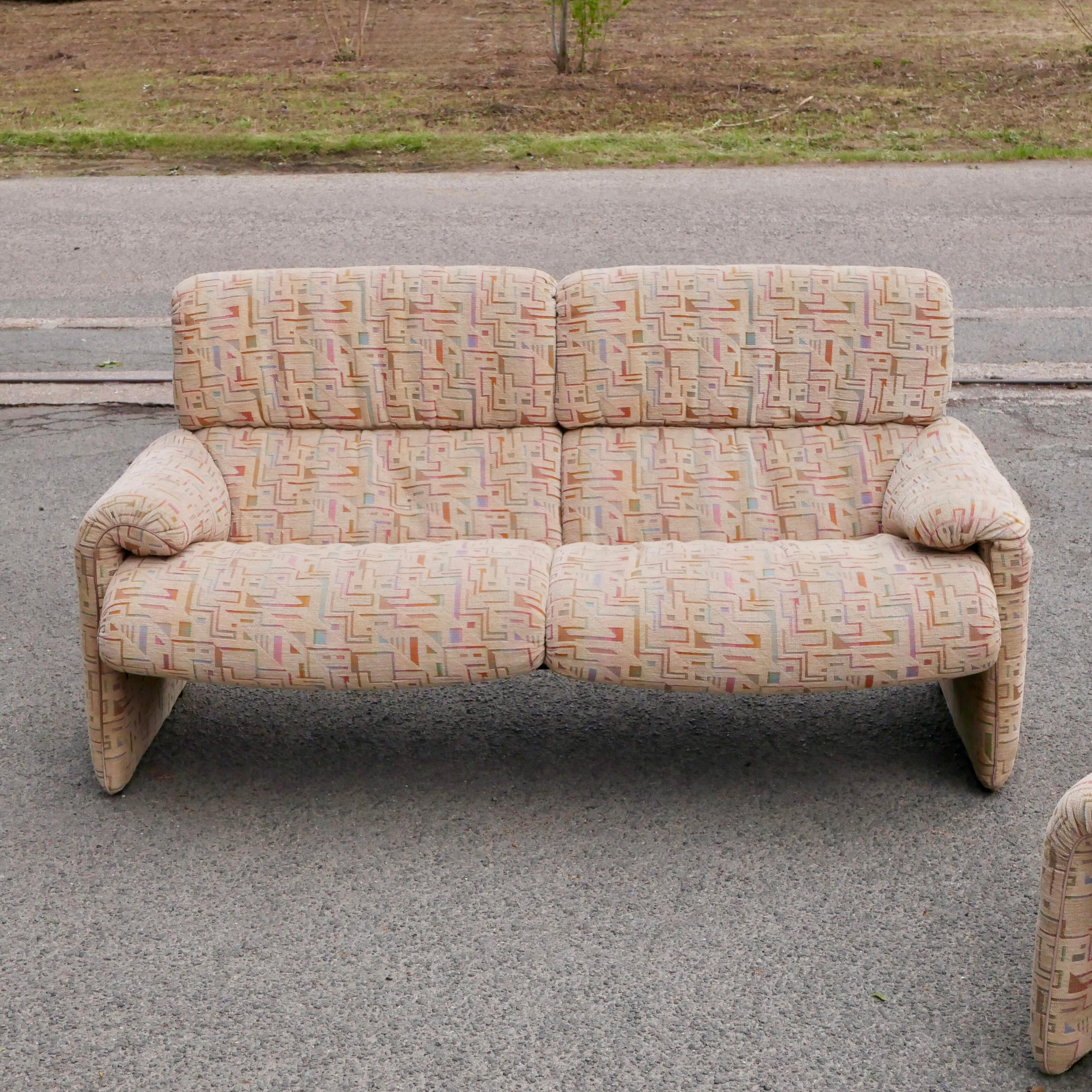 Post-Modern Graphic Lounge set by Strässle, made in Switzerland in the 1980s For Sale