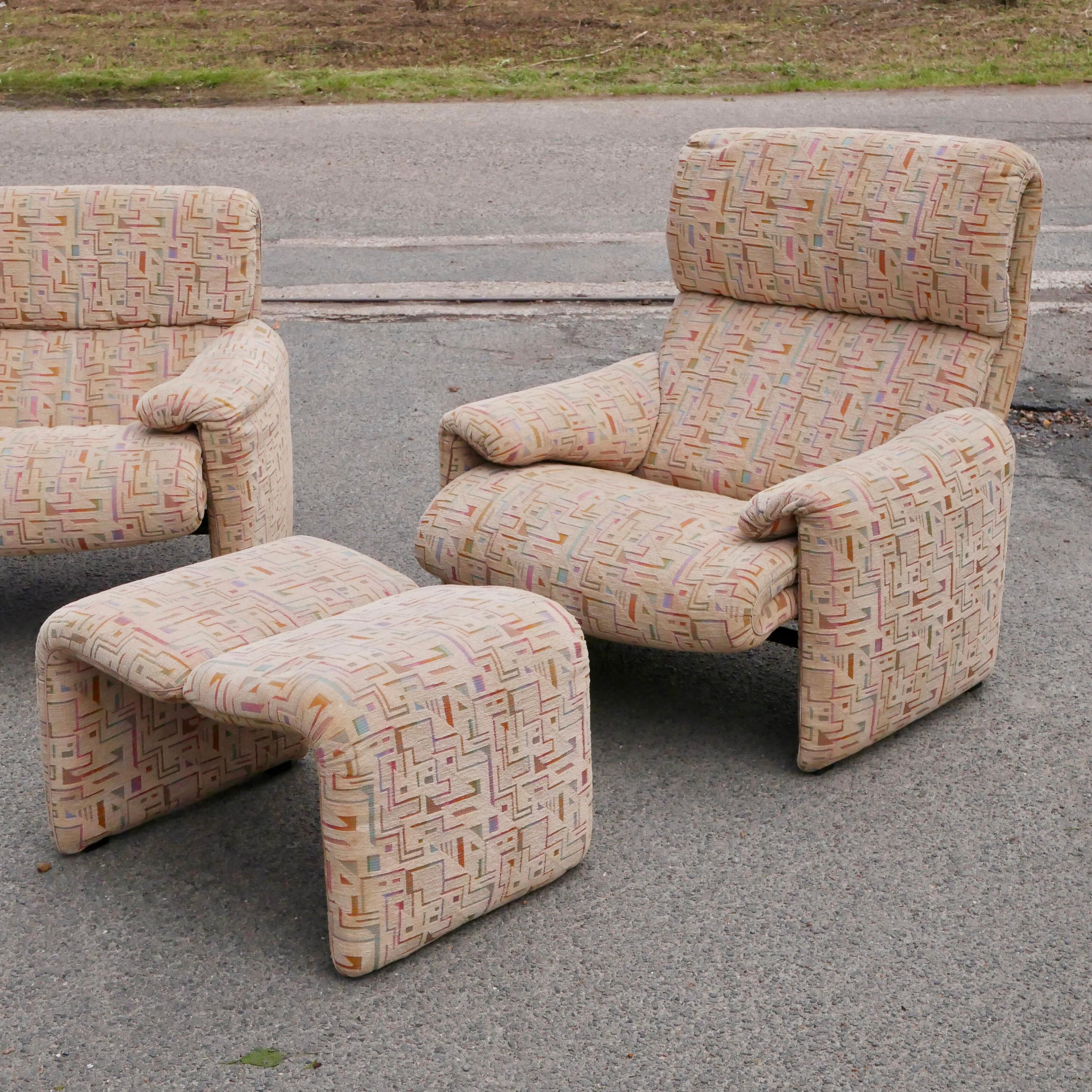Late 20th Century Graphic Lounge set by Strässle, made in Switzerland in the 1980s For Sale