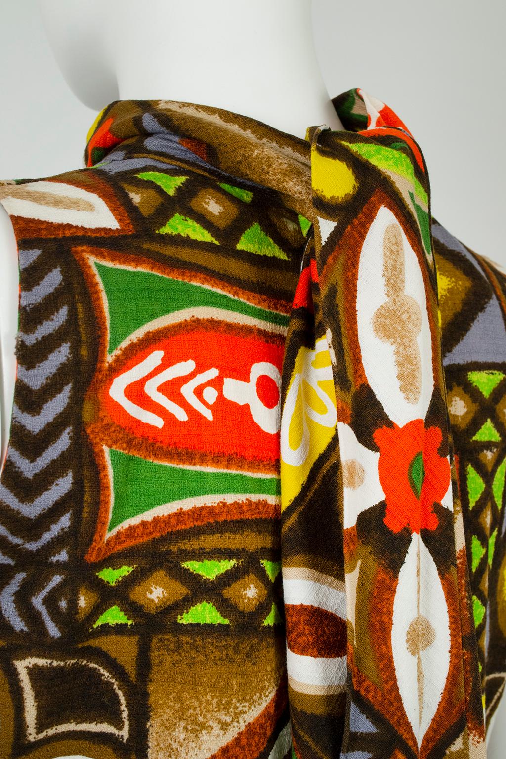 Graphic Polynesian Tiki Barkcloth Sleeveless Maxi Dress w Neck Sash – M, 1960s For Sale 2