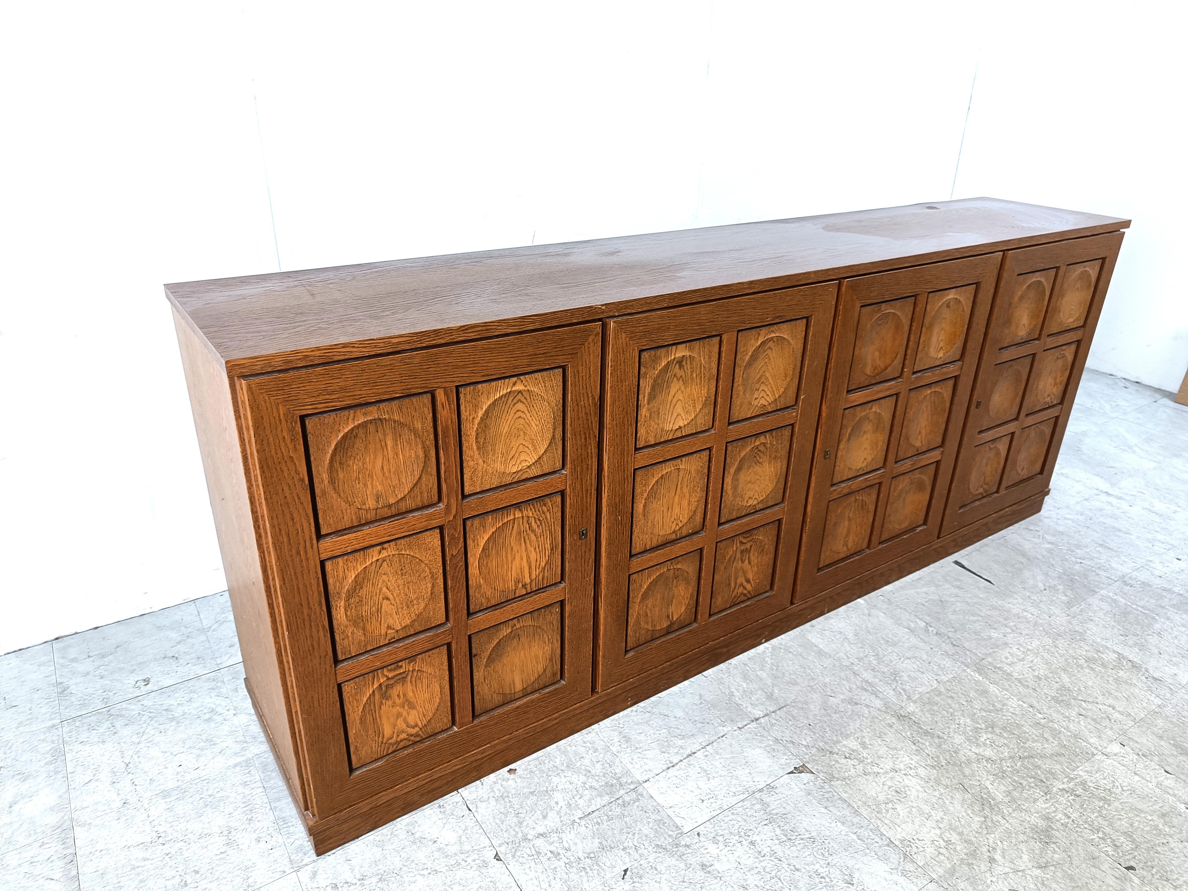 Graphical brutalist credenza, 1970s 3