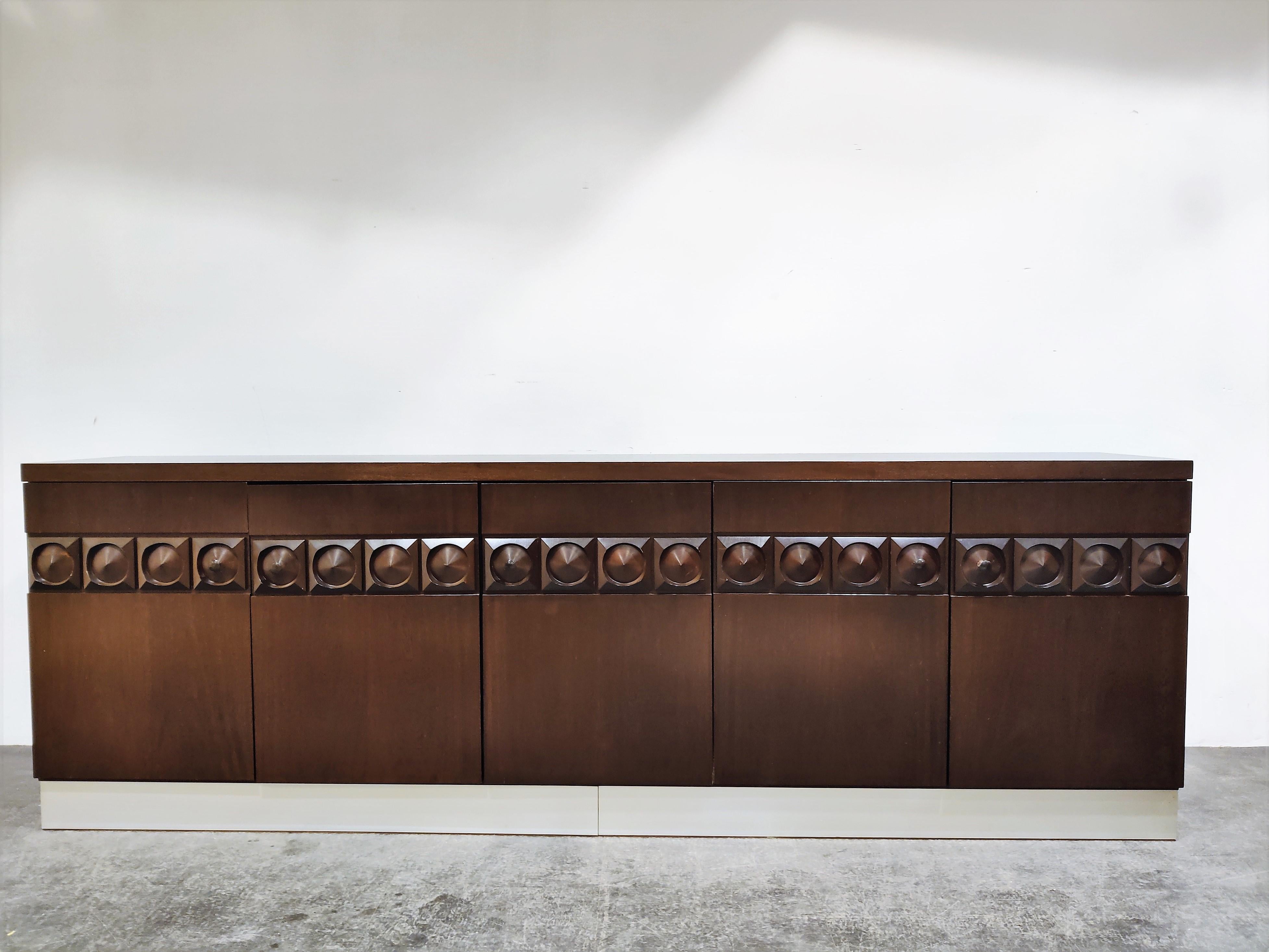 Graphical Brutalist Credenza, 1970s In Good Condition For Sale In HEVERLEE, BE