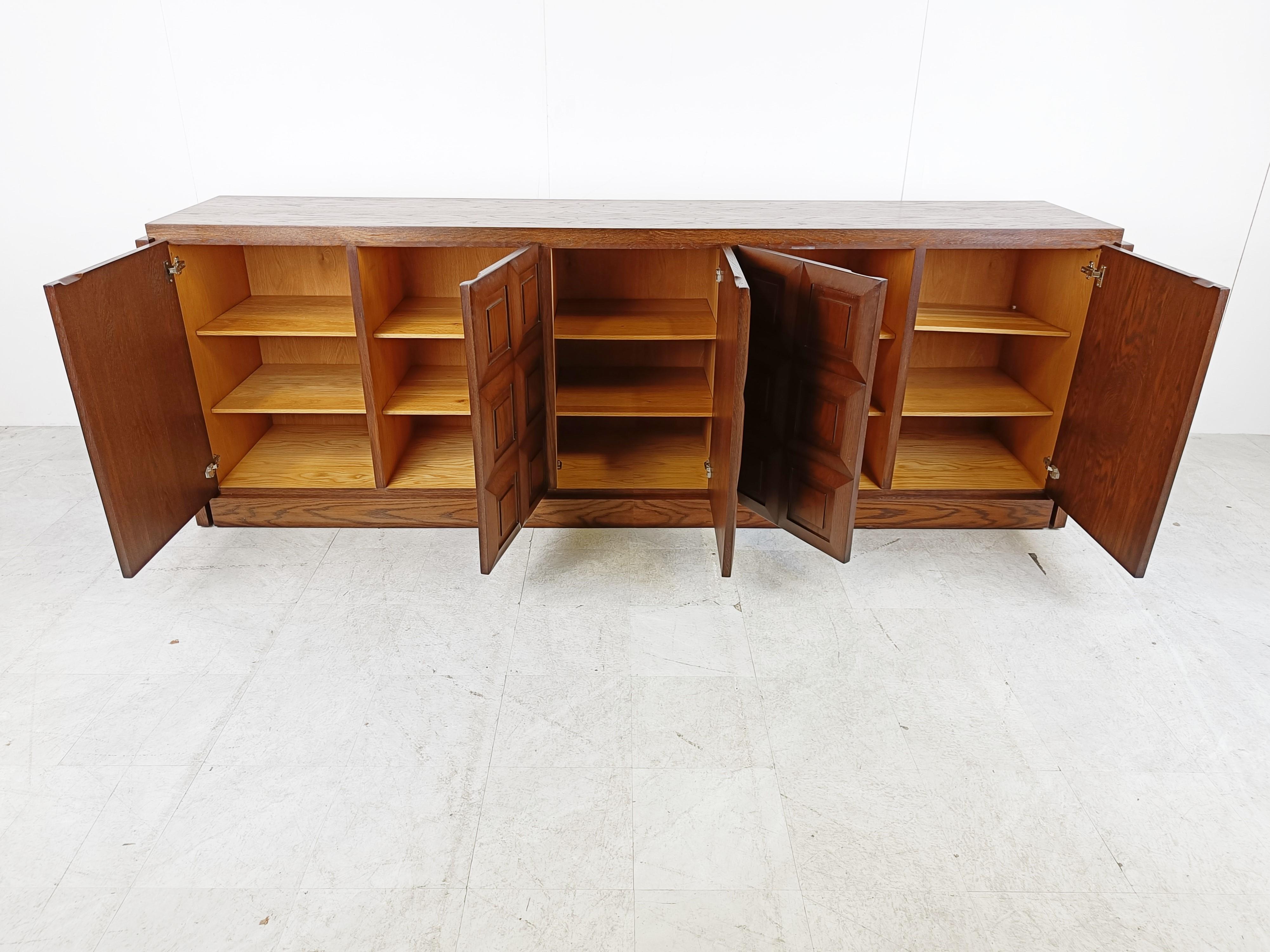 Graphical brutalist credenza, 1970s 1