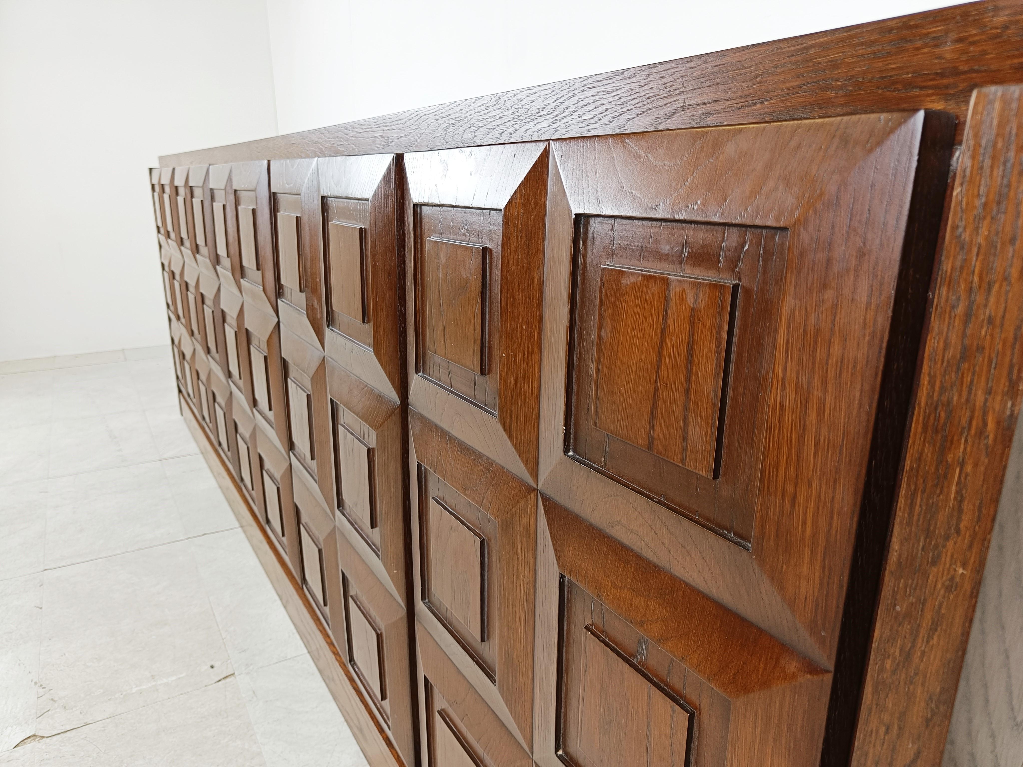 Graphical brutalist credenza, 1970s 2