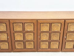 Aparador brutalista gráfico de Gerard Bartels