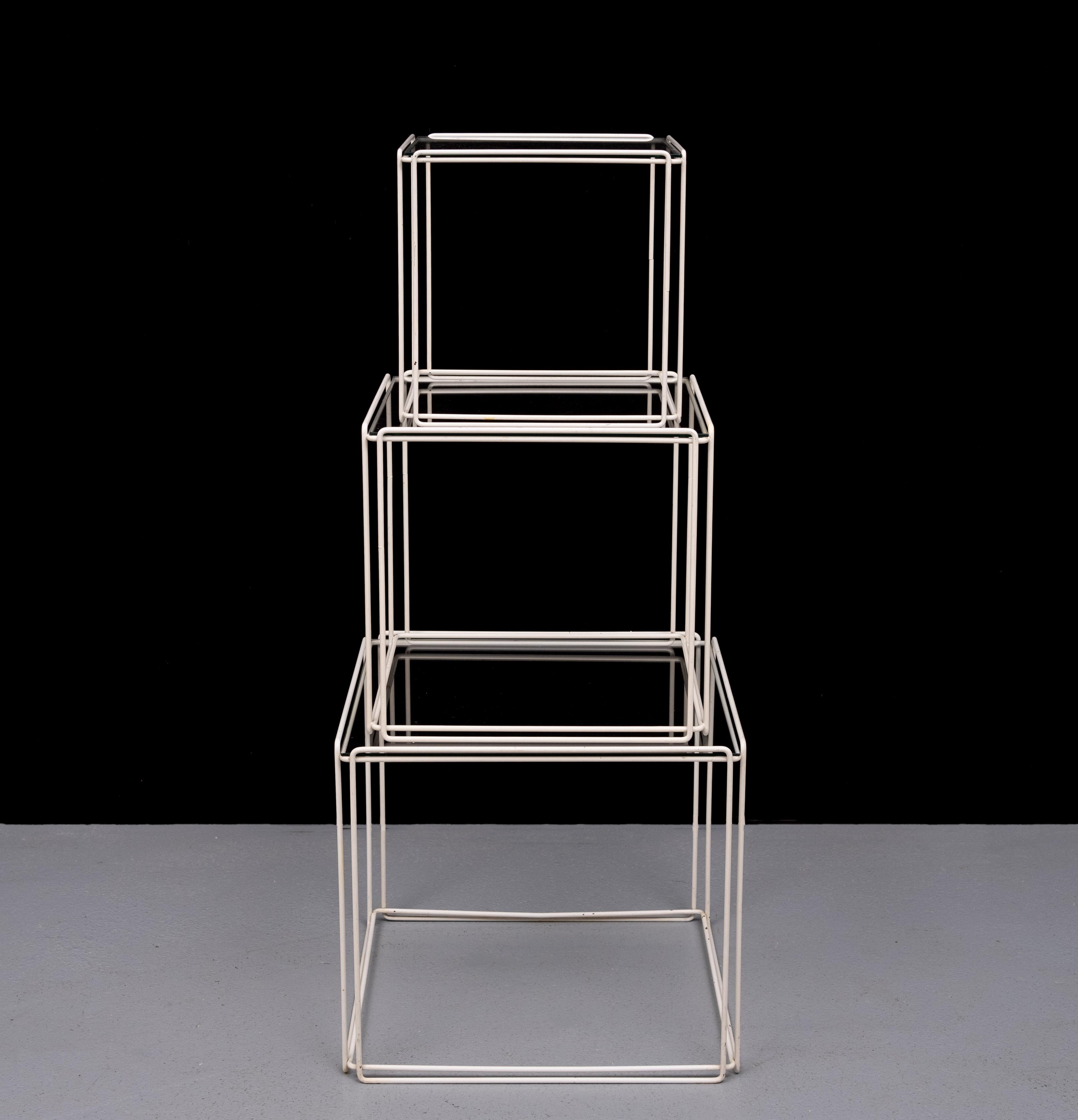 Graphical ''Isocele''  Nesting Tables by Max Sauze   1970s  France  For Sale 3