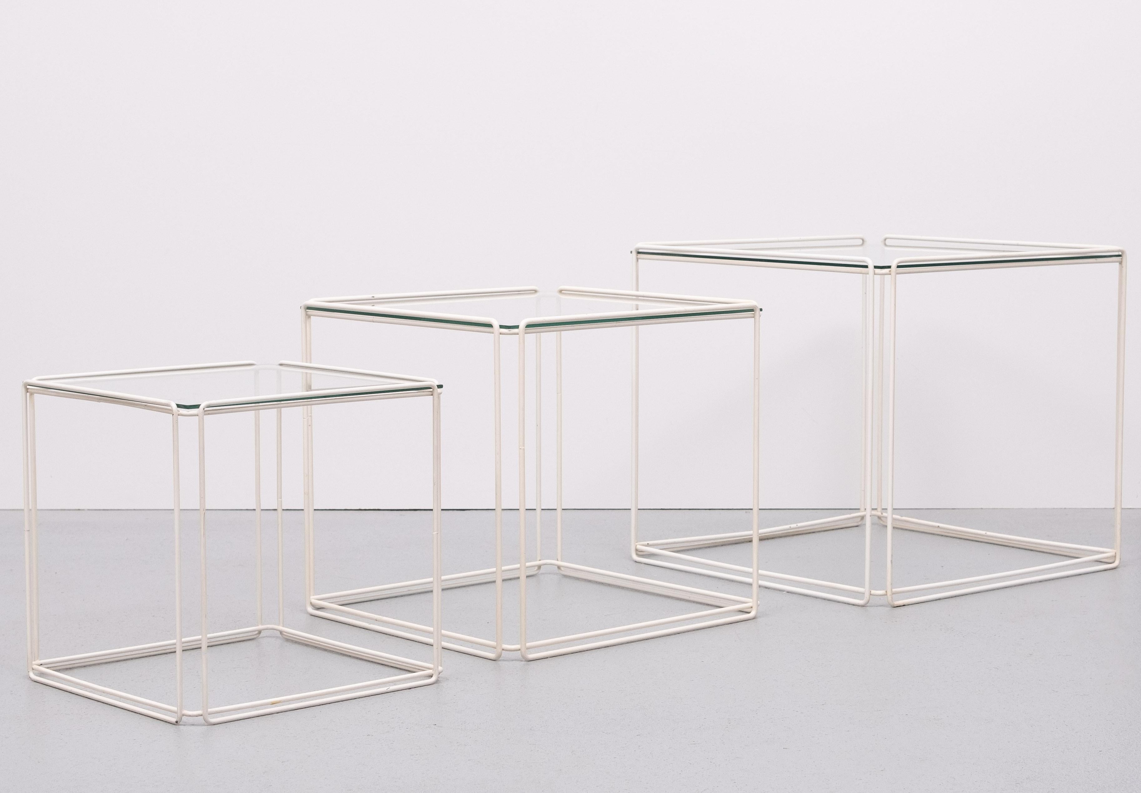 Metallic Thread Graphical ''Isocele''  Nesting Tables by Max Sauze   1970s  France  For Sale
