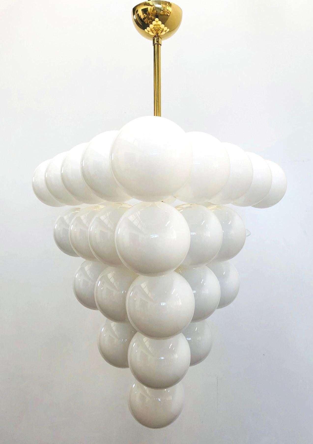 Mid-Century moderno Lampadario Grappolo di Fabio Ltd in vendita