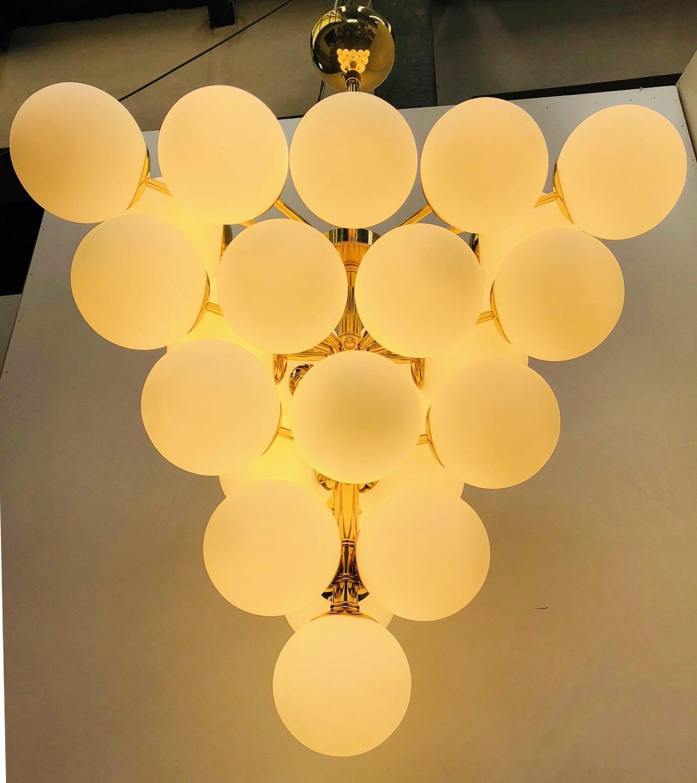 Grappolo Chandelier by Fabio Ltd For Sale 1
