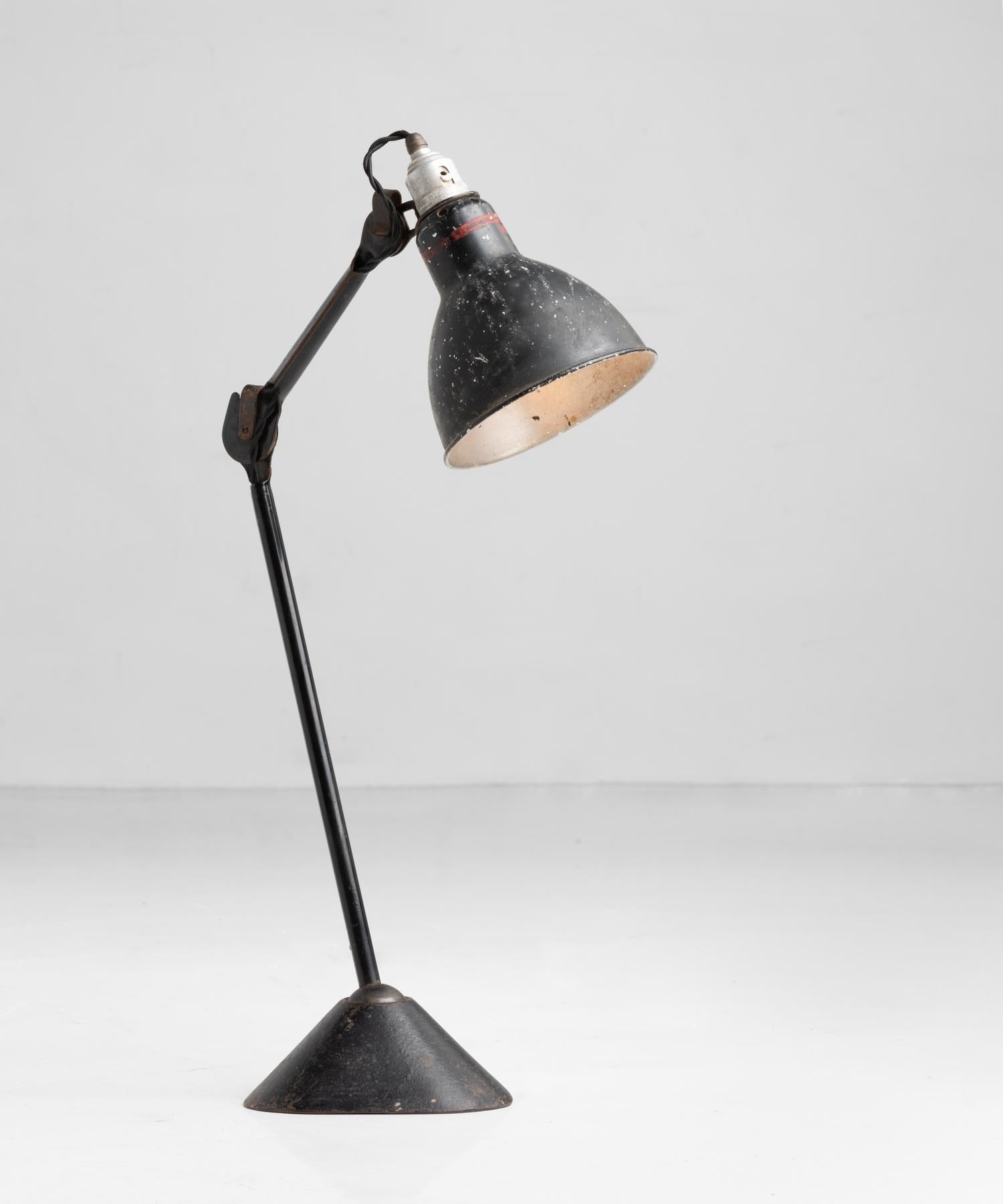 Gras lamp no. 205, France, circa 1930

Designed by Bernard-Albin Gras, with original black patina and iron base.