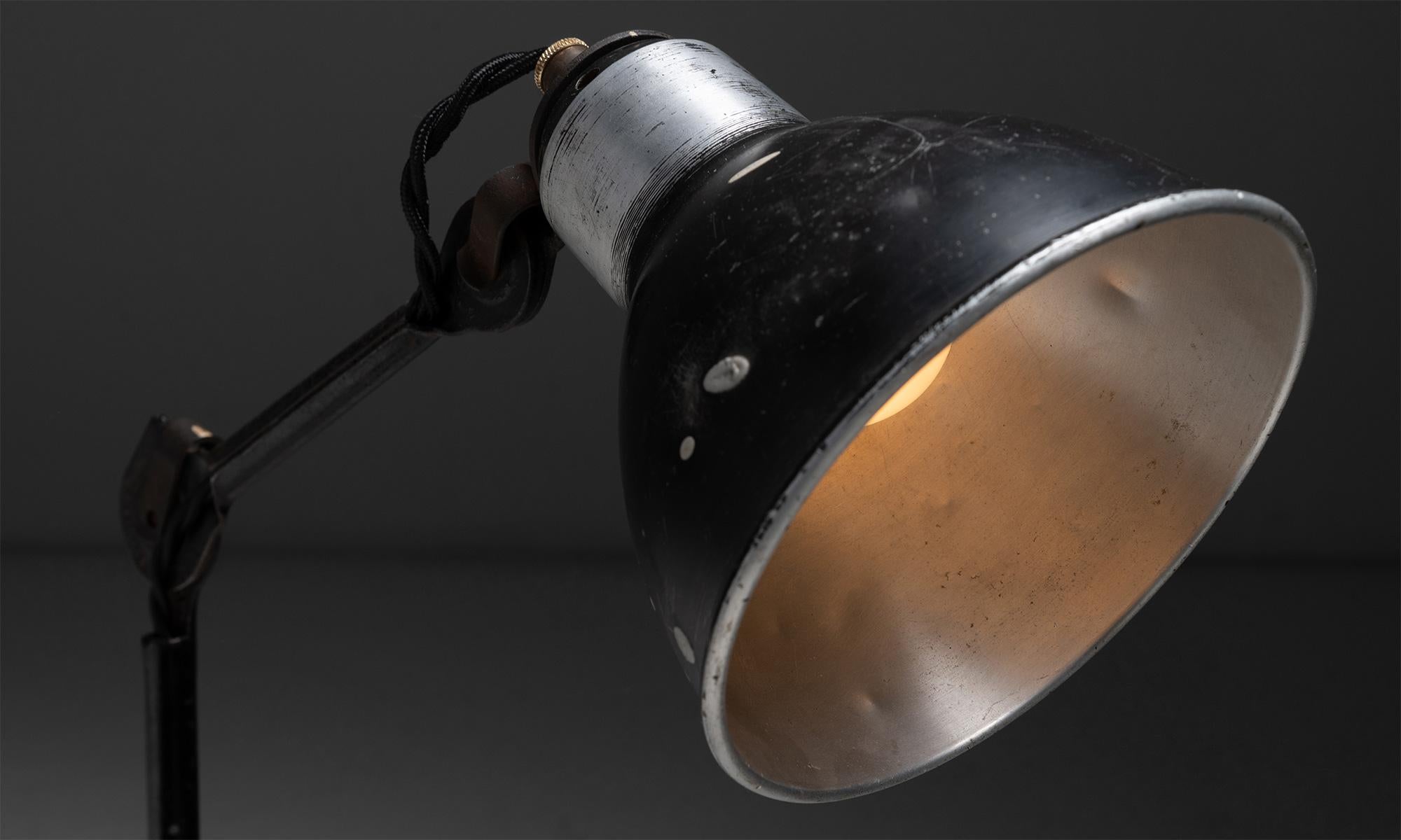 Lampe Gras Tischlampe, Frankreich, um 1930 im Zustand „Gut“ im Angebot in Culver City, CA