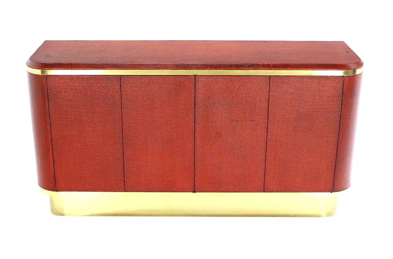 Grass Cloth Brass Credenza 4 Doors Cabinet Sideboard Red Brick Color MINT! In Good Condition In Rockaway, NJ