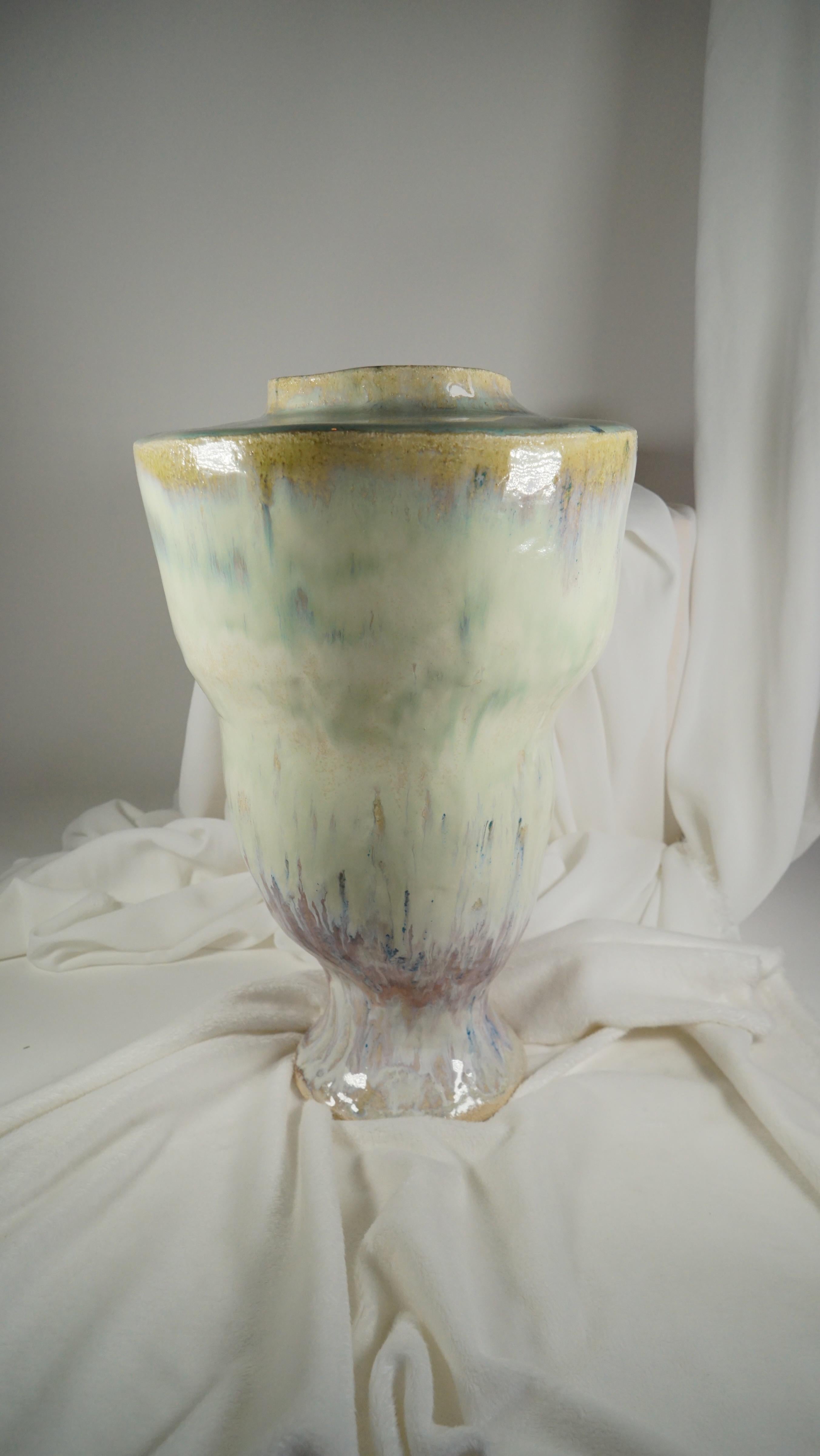 Vaso in gres verde e viola di ispirazione spagnola di Hania Jneid in vendita 2