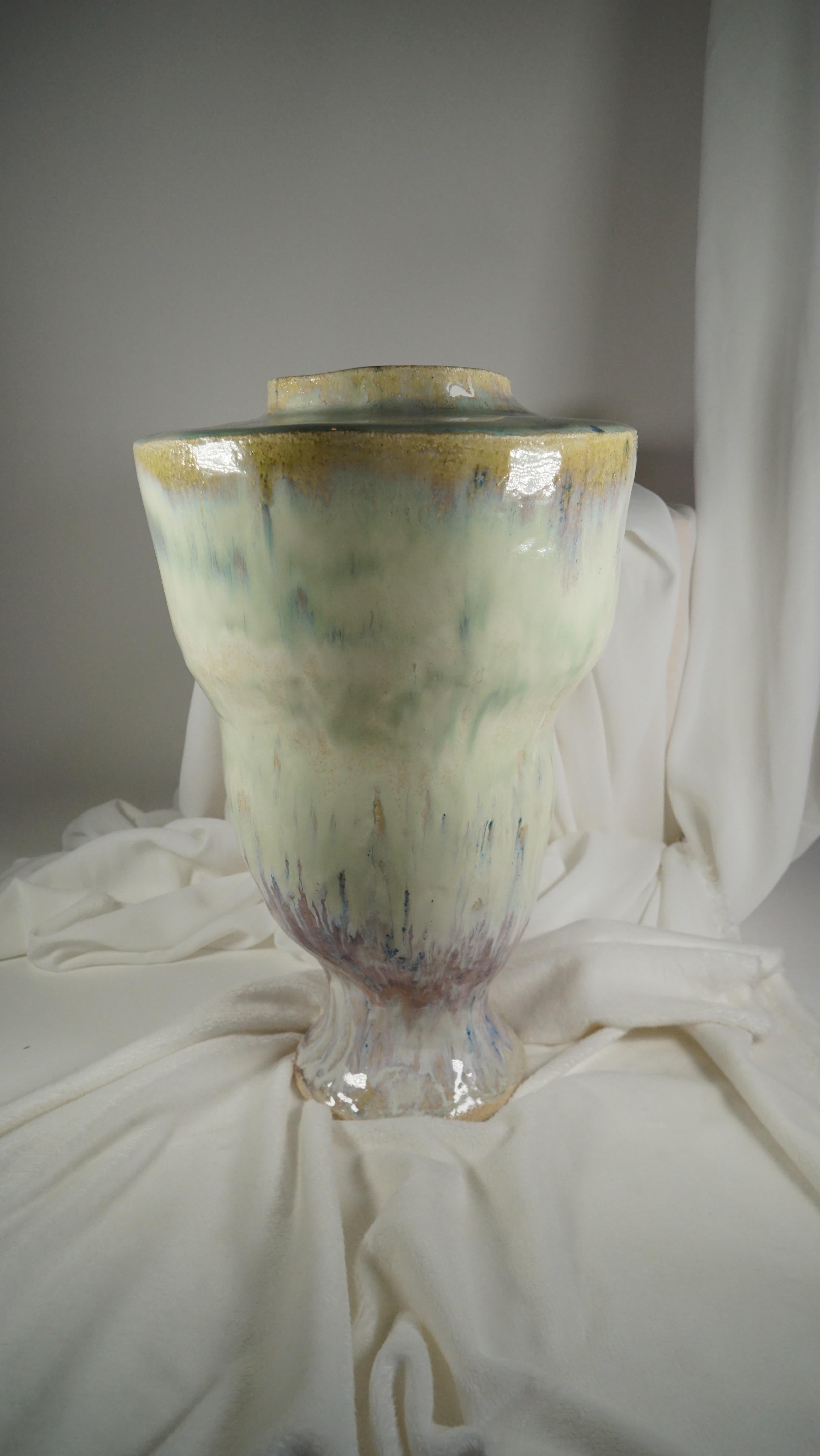 Vaso in gres verde e viola di ispirazione spagnola di Hania Jneid in vendita 3