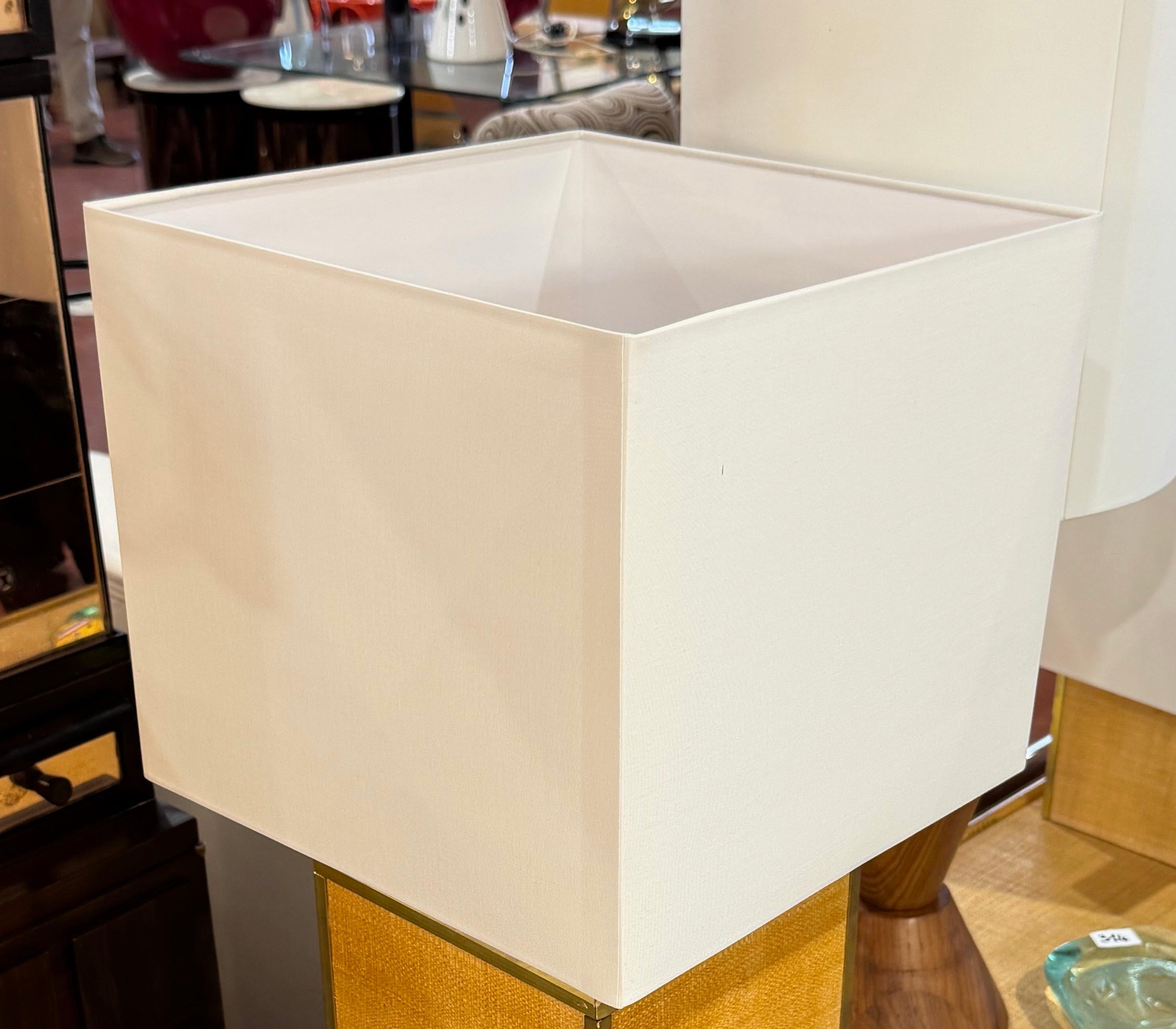 Paire de lampes de table avec abat-jour en toile d'araignée, Italie, contemporaine Neuf - En vente à New York, NY