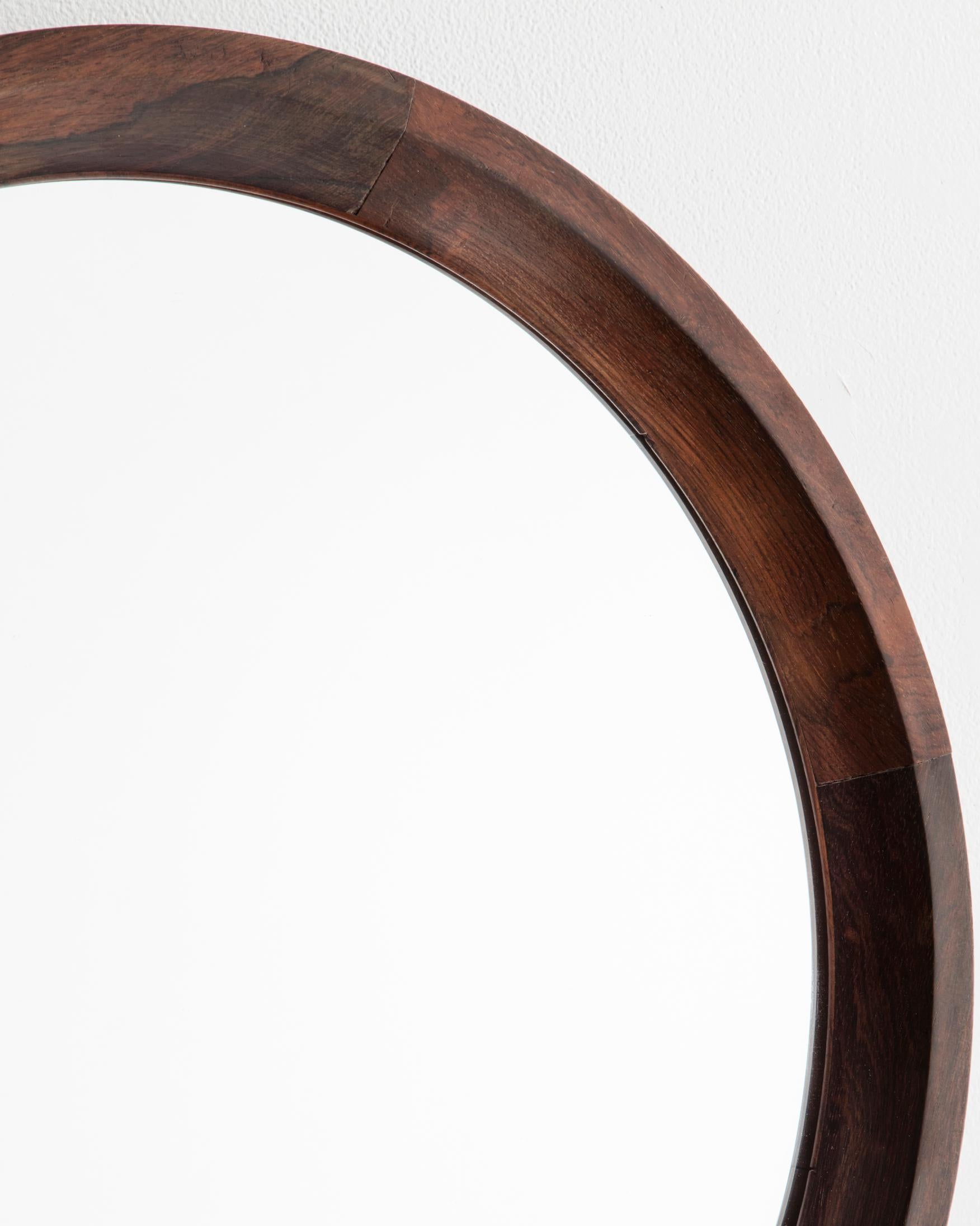 circular wooden frame