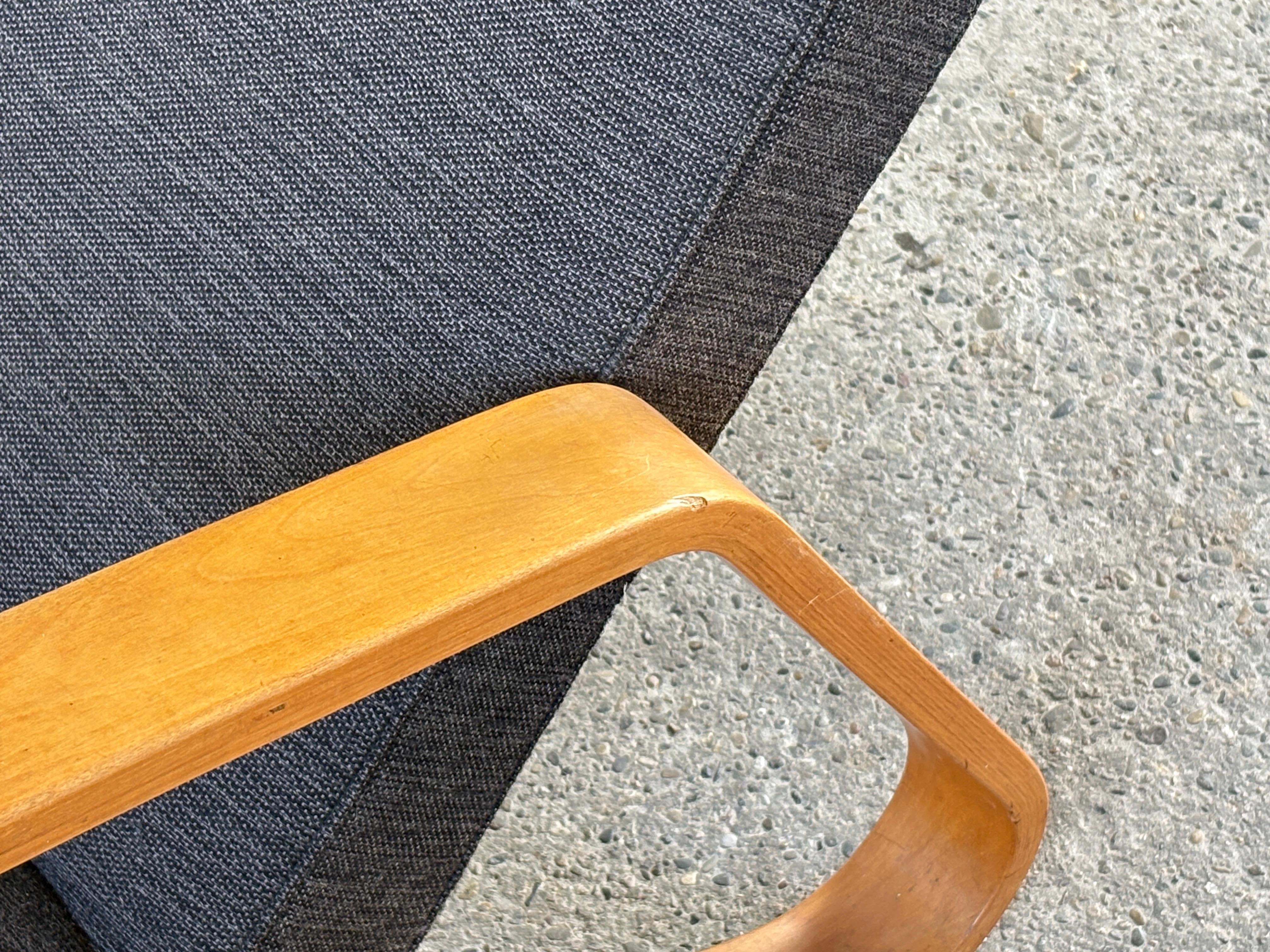 Tissu Fauteuil Grasshopper conçu par Eero Saarinen pour Knoll International en vente