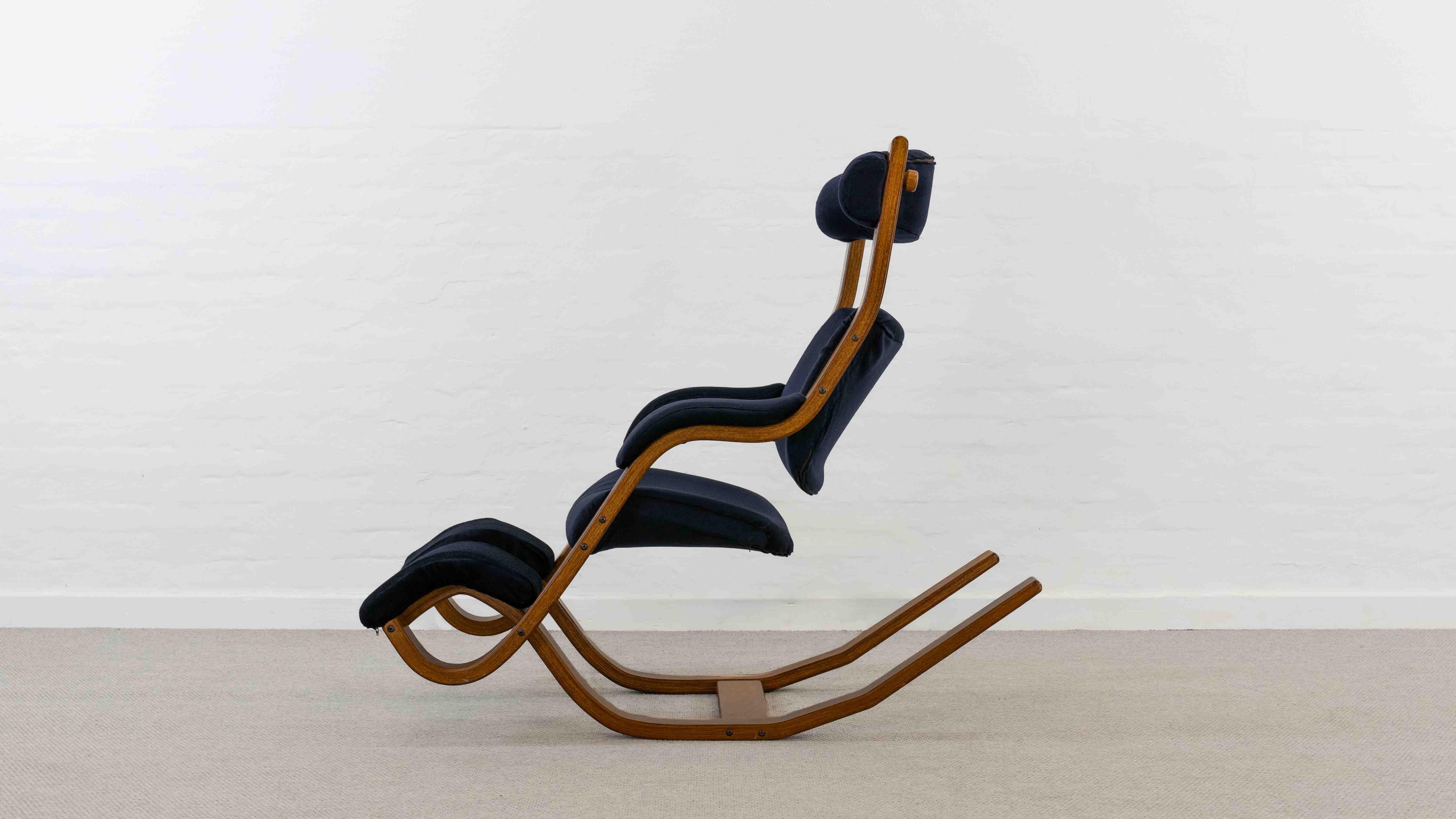 Norwegian Gravity Balans Relaxchair by Peter Opsvik