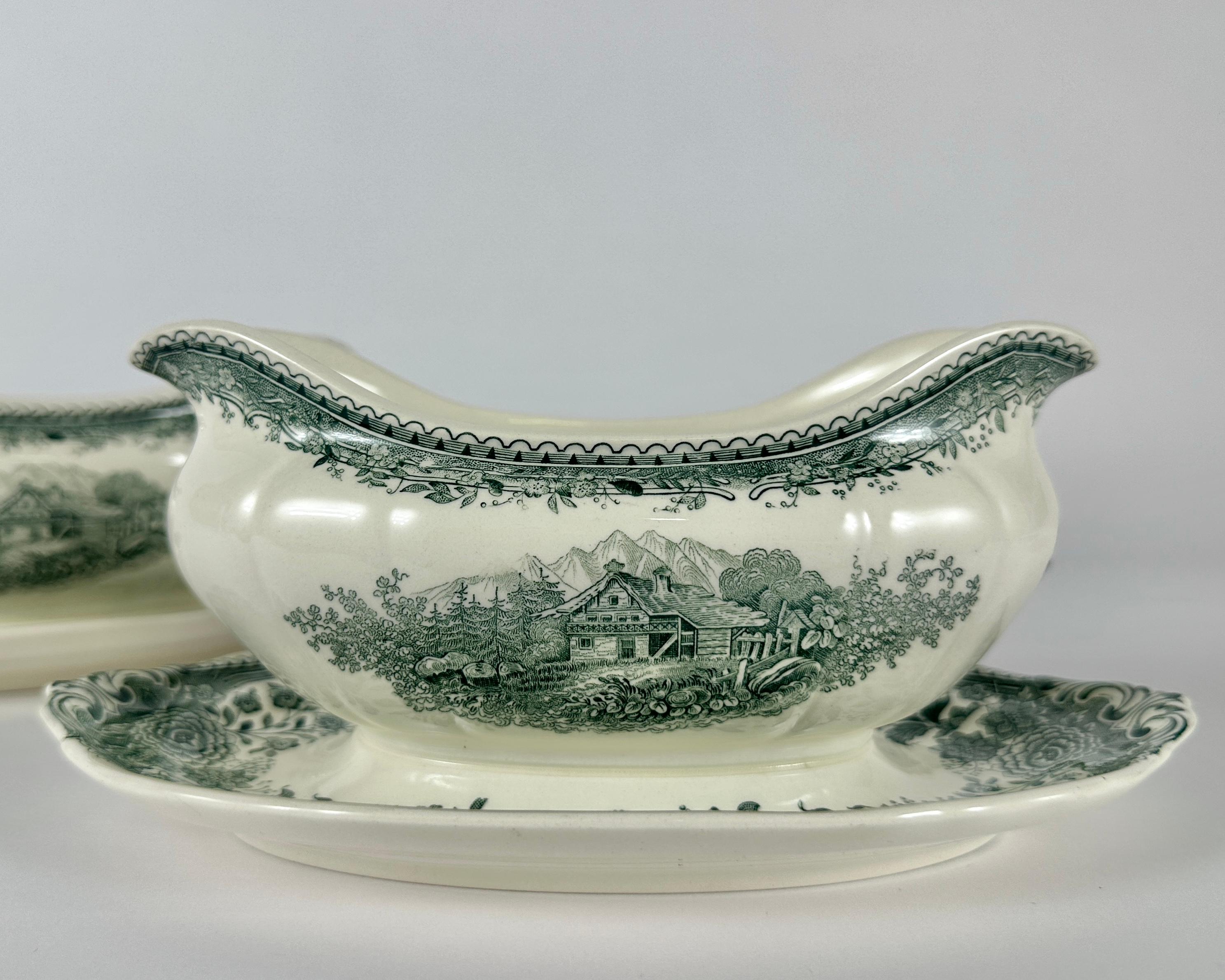 Salsera y Plato para Servir Villeroy & Boch Decor Verde Burgenland en Excelente estado para la venta en Bastogne, BE