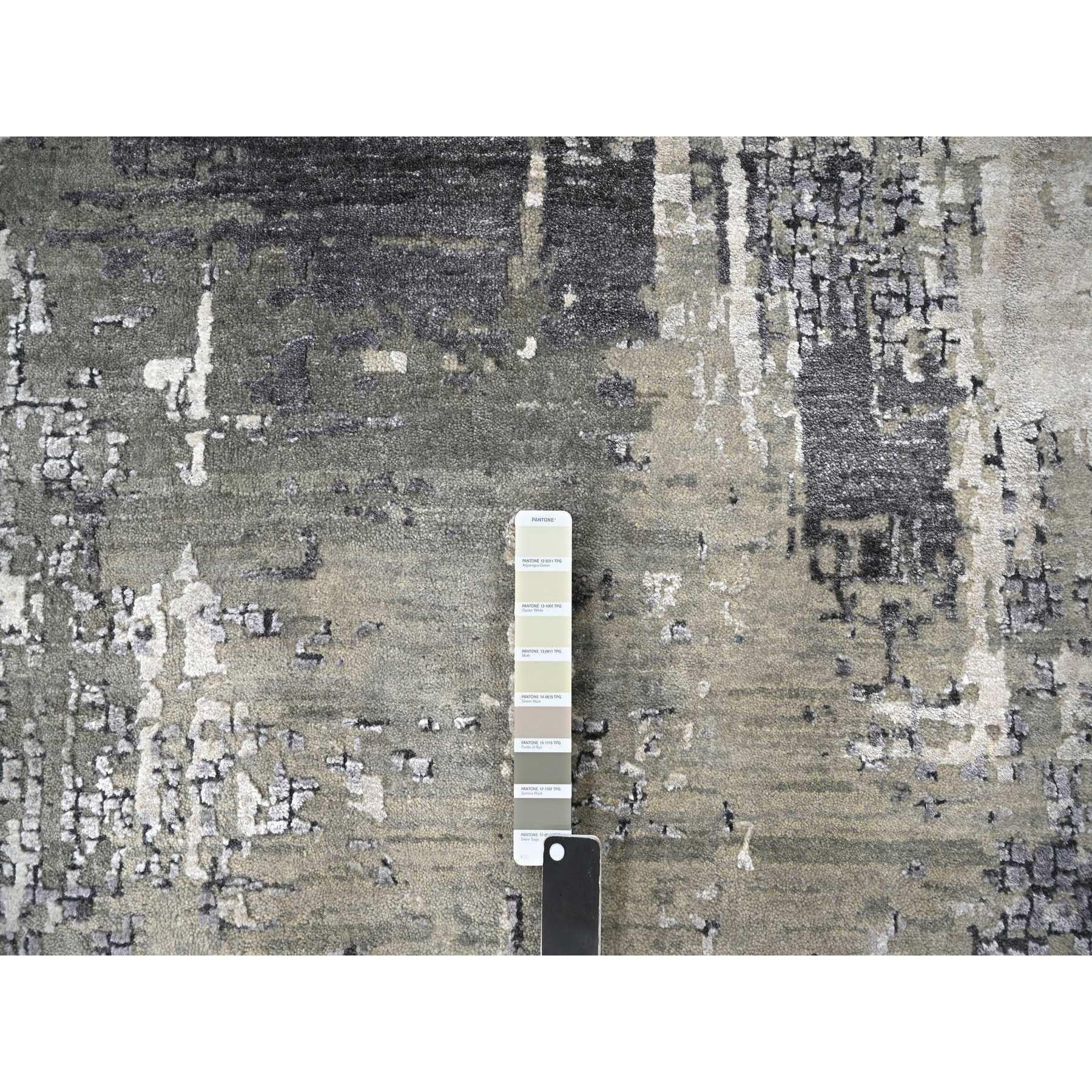 XXIe siècle et contemporain Tapis gris abstrait avec motif mosaïque noué à la main 9'1